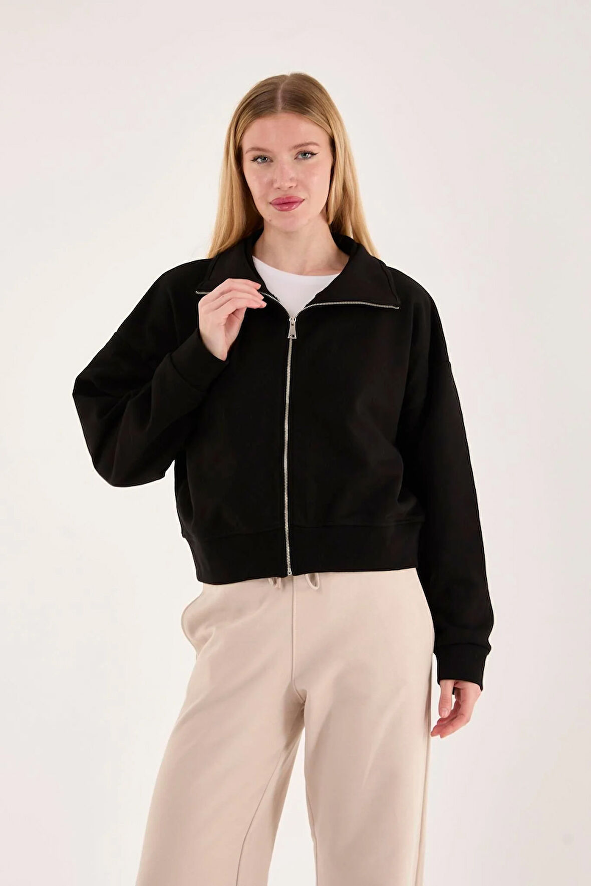 %100 Pamuk Fermuarlı Yüksek Yakalı Kadın Sweatshirt