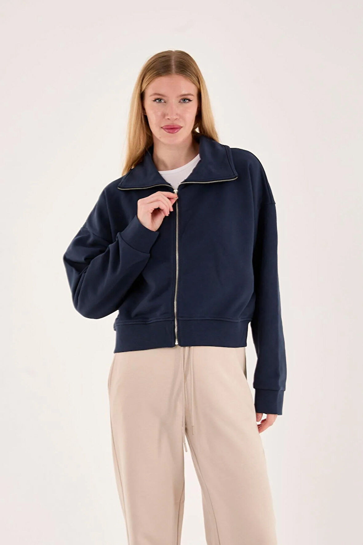 %100 Pamuk Fermuarlı Yüksek Yakalı Kadın Sweatshirt