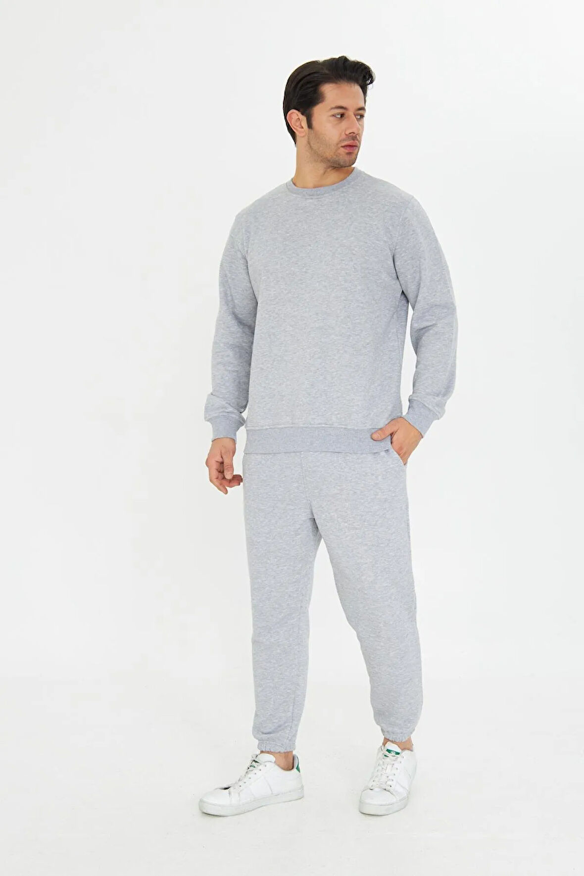 Şardonsuz 3 iplik Pamuklu Basic Bisiklet Yaka Unisex Eşofman Takımı 5738
