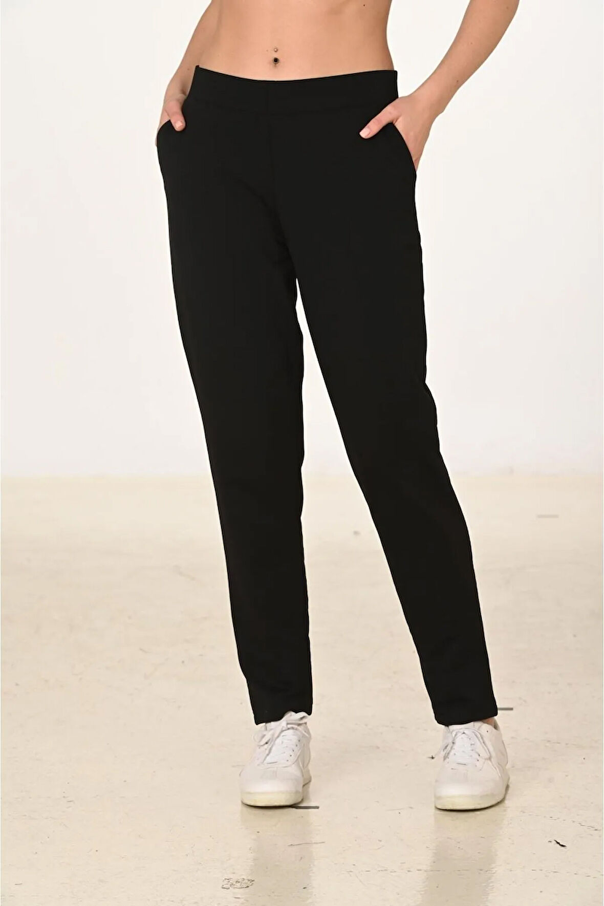 Kadın Siyah Pamuklu Eşofman Altı 5610-s