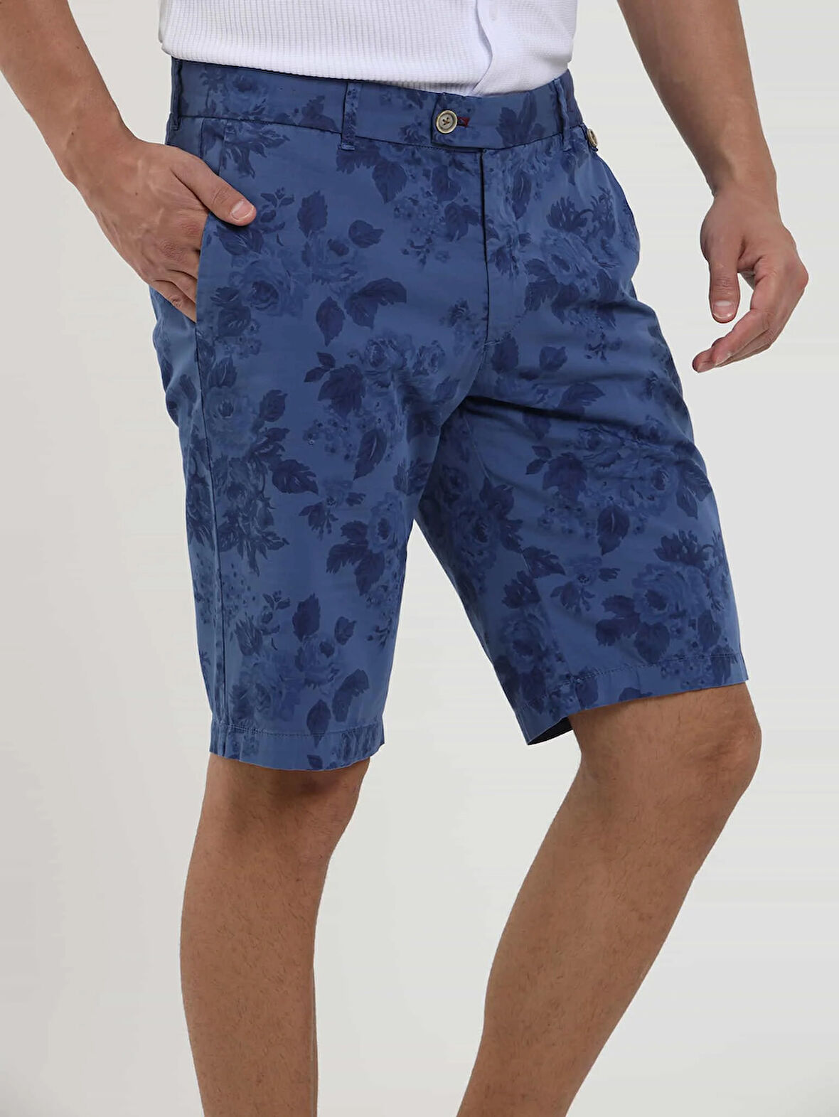 Dufy Saks Erkek Slim Fit Çiçek Desenli Short - 107687