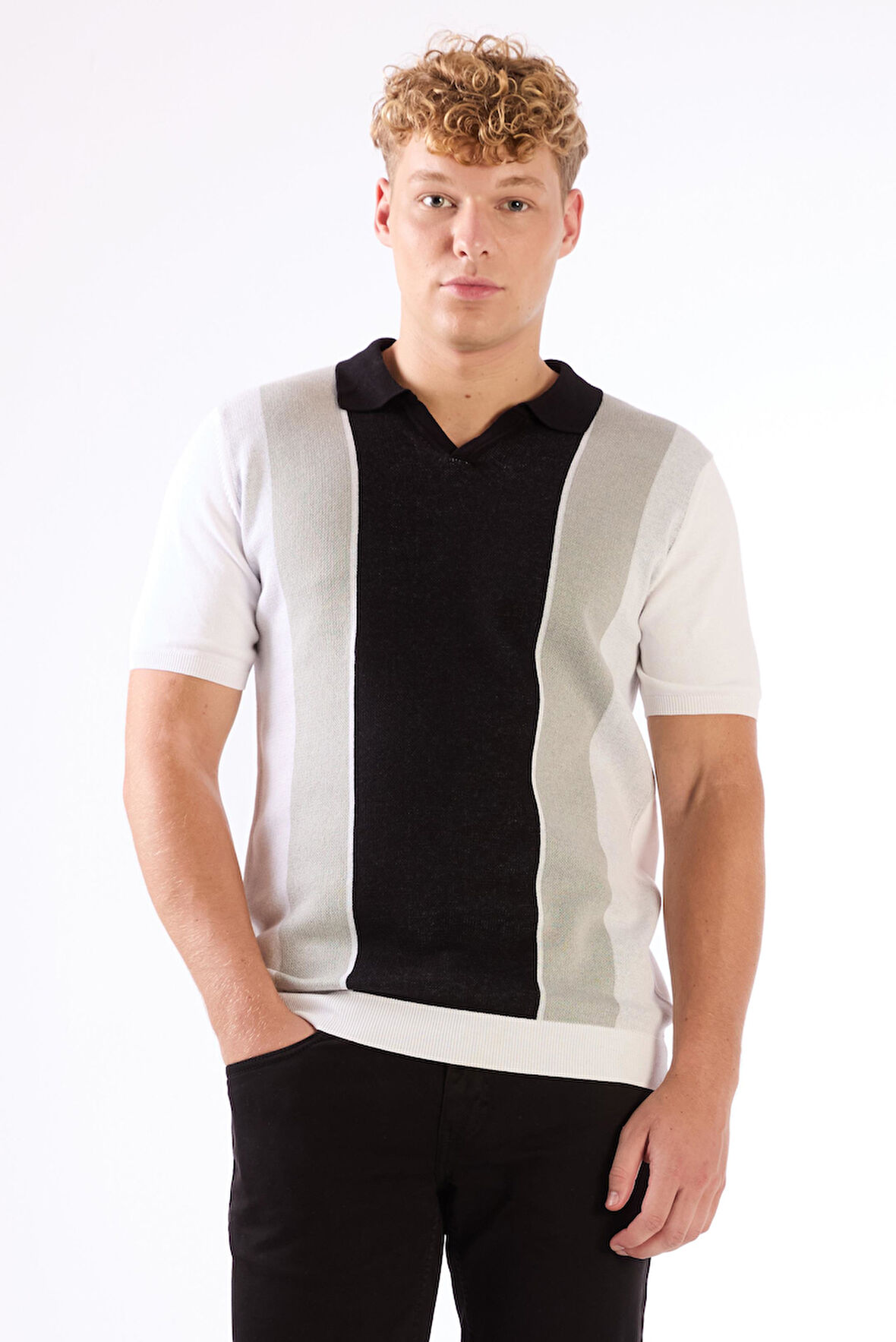 Siyah Polo V Yaka Blok Desen Kısa Kollu Slim Fit  Erkek Triko