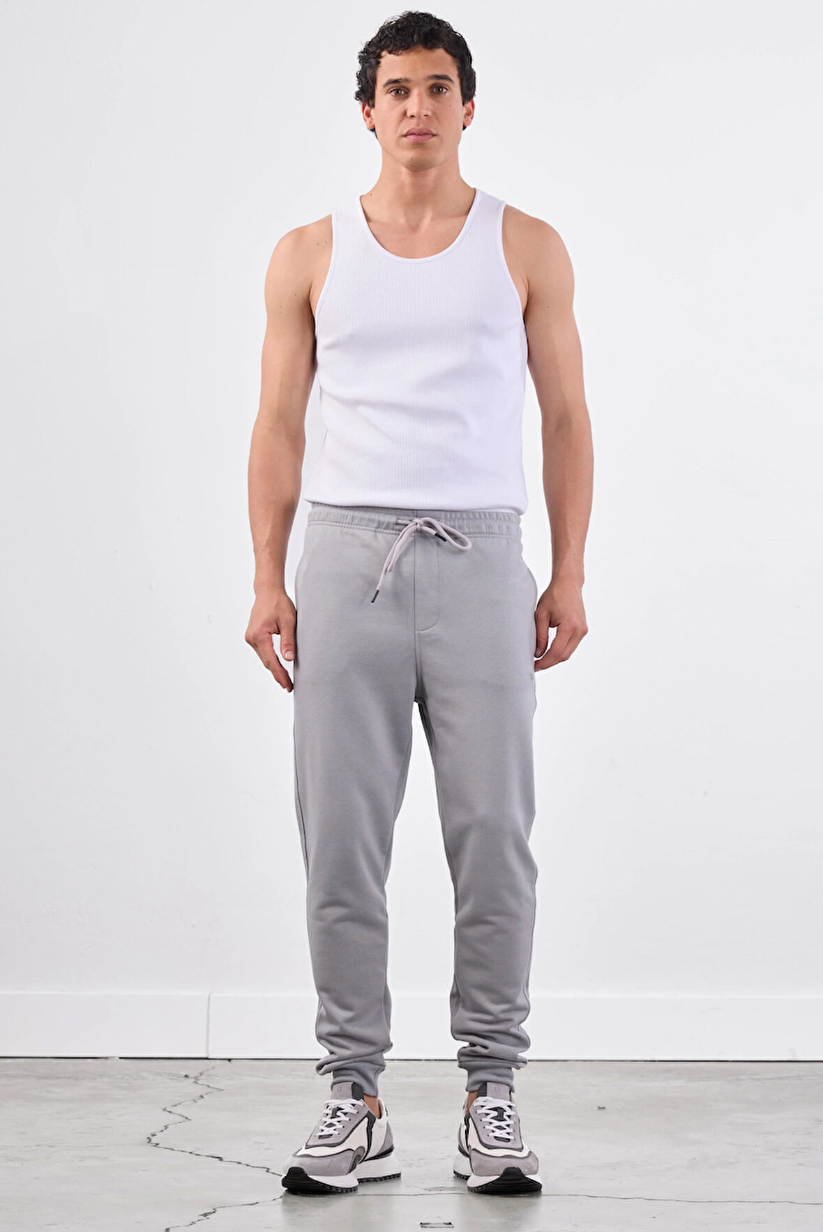 Gri    Erkek Eşofman Altı - Regular Fit