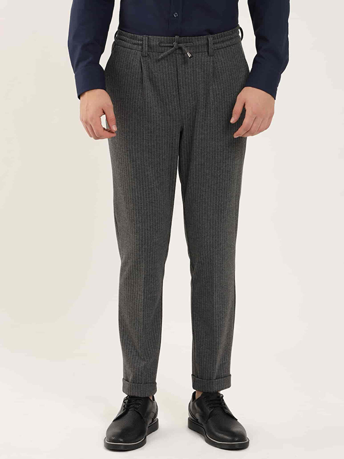 Dufy Koyu Gri Erkek Slim Fit Çizgili Klasik Pantolon - 97683