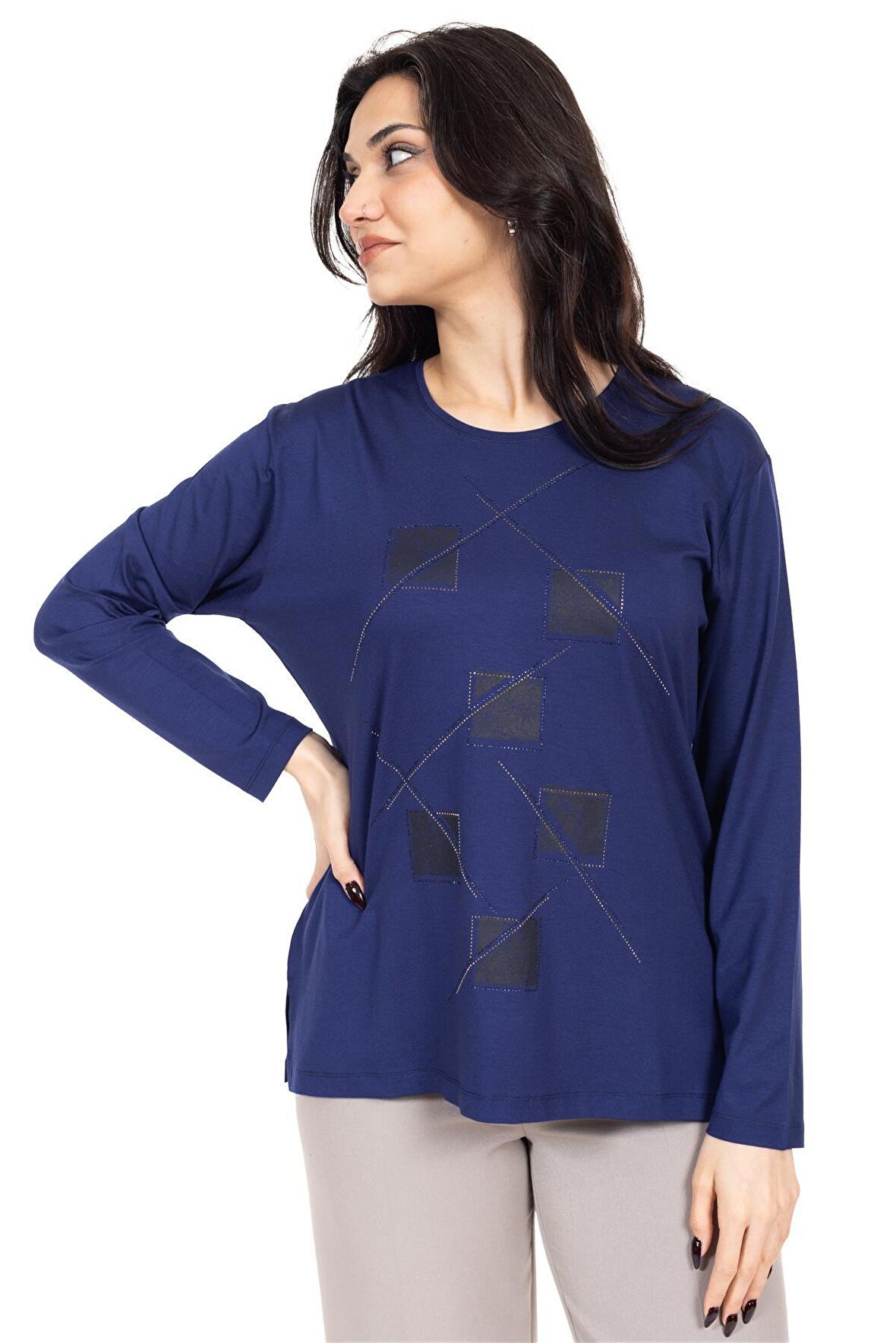 Yeni Sezon Kadın Orta Yaş ve Üzeri Viskoz Lazer Baskı İşlemeli Lüks Anne Penye Bluz 23350