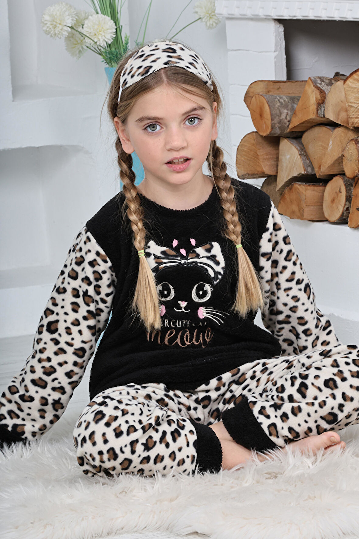 Yeni Sezon Sonbahar/Kış Kız Çocuk Leopar Desenli Polar Pijama Takımı 4103-Siyah