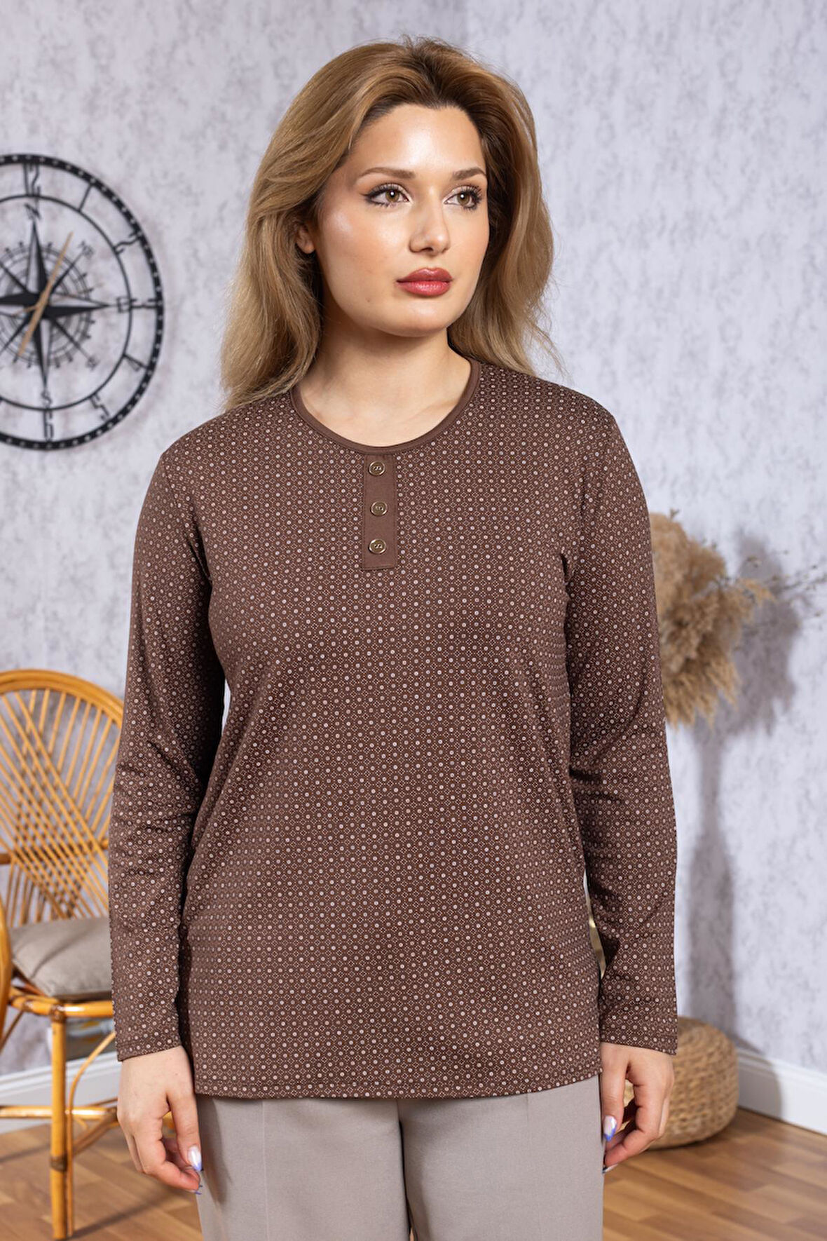 Kadın Yeni Model Yüksek Kalite Yuvarlak Yaka Patlı Orta Yaş Anne Penye Bluz 6575