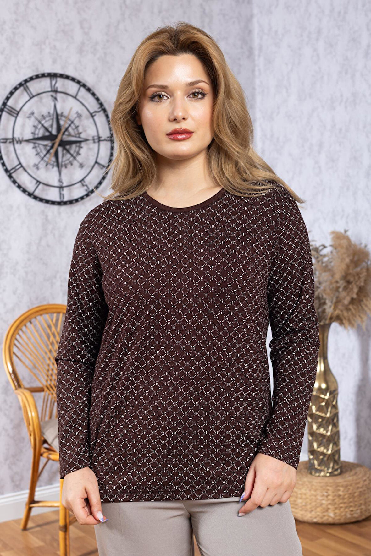 Kadın Yeni Model Yüksek Kalite Yuvarlak Yaka Orta Yaş Anne Penye Bluz 6547