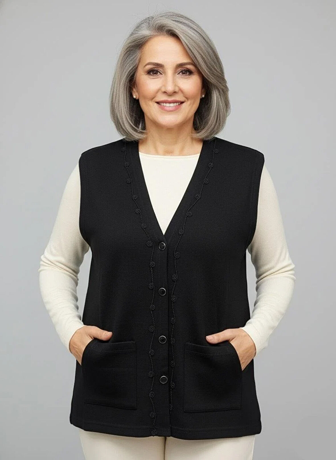 Kadın Orta Yaş ve Üzeri Sıkı Dokuma İnce Anne Triko Yelek 1140
