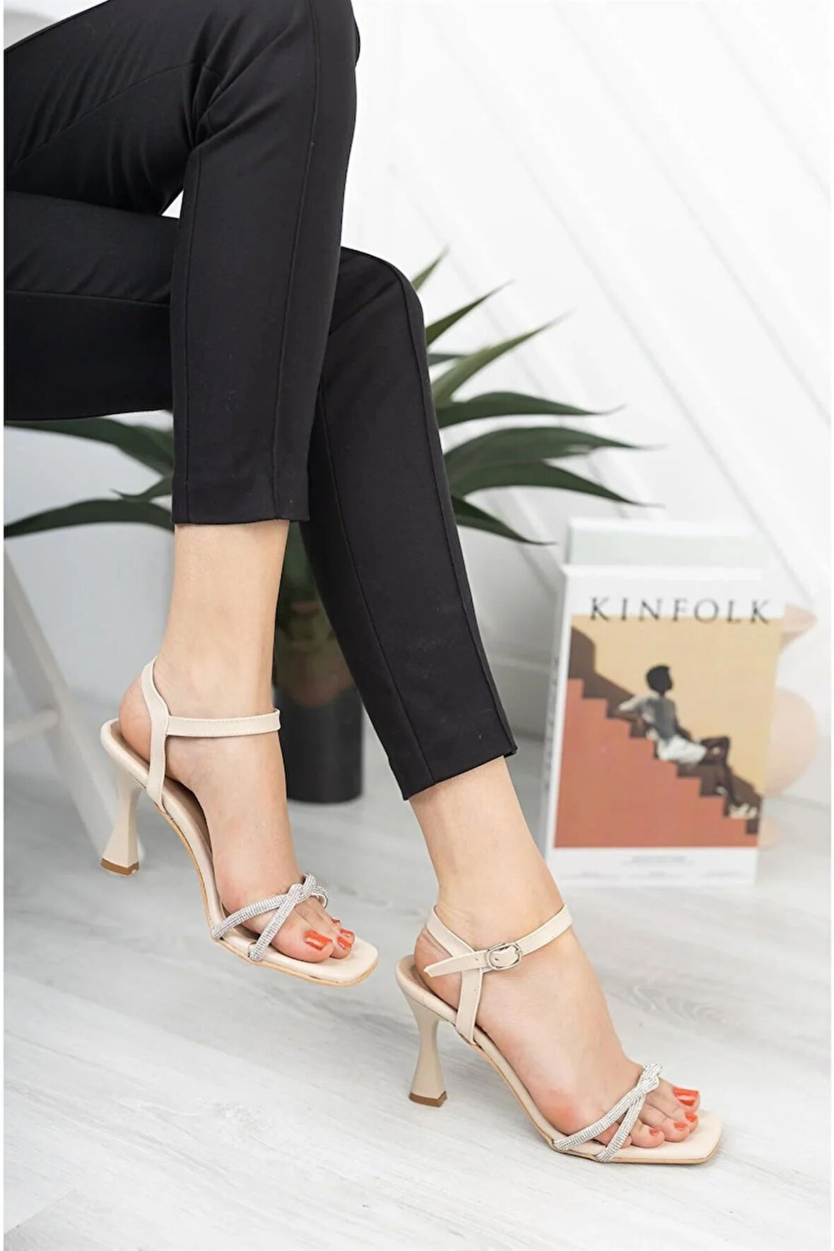 Kadın Taşlı Krem Dress Topuklu Ayakkabı Stiletto