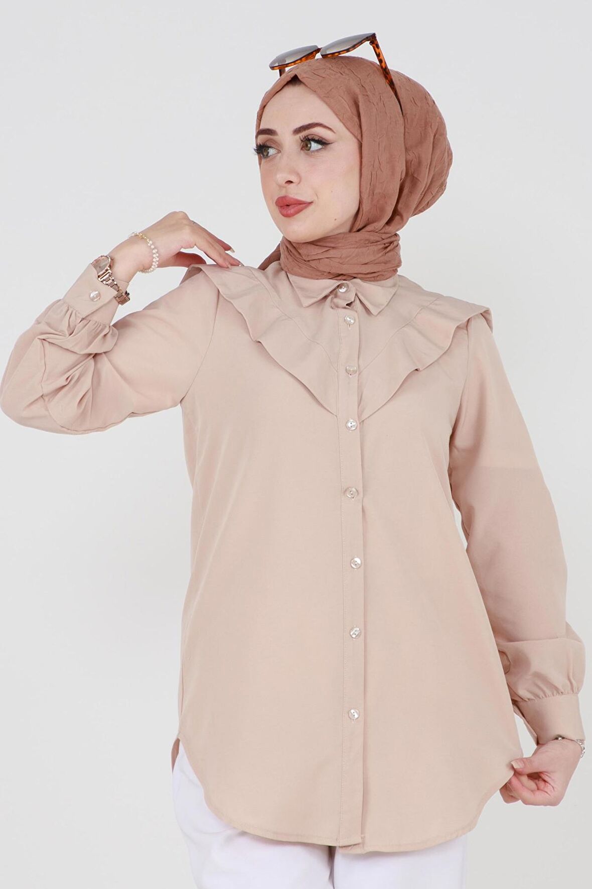 Yakası Kat Detaylı Önü Düğmeli Poplin Tunik -Bej