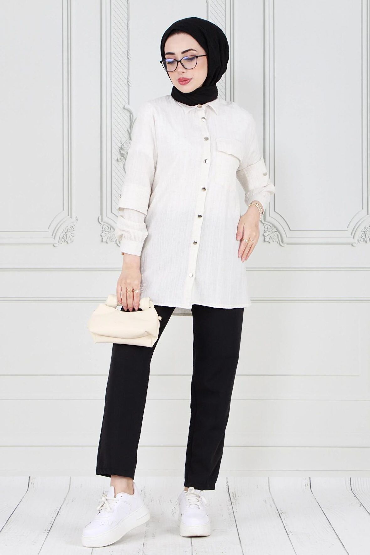 Kolu Kat Detaylı Tunik-Beyaz