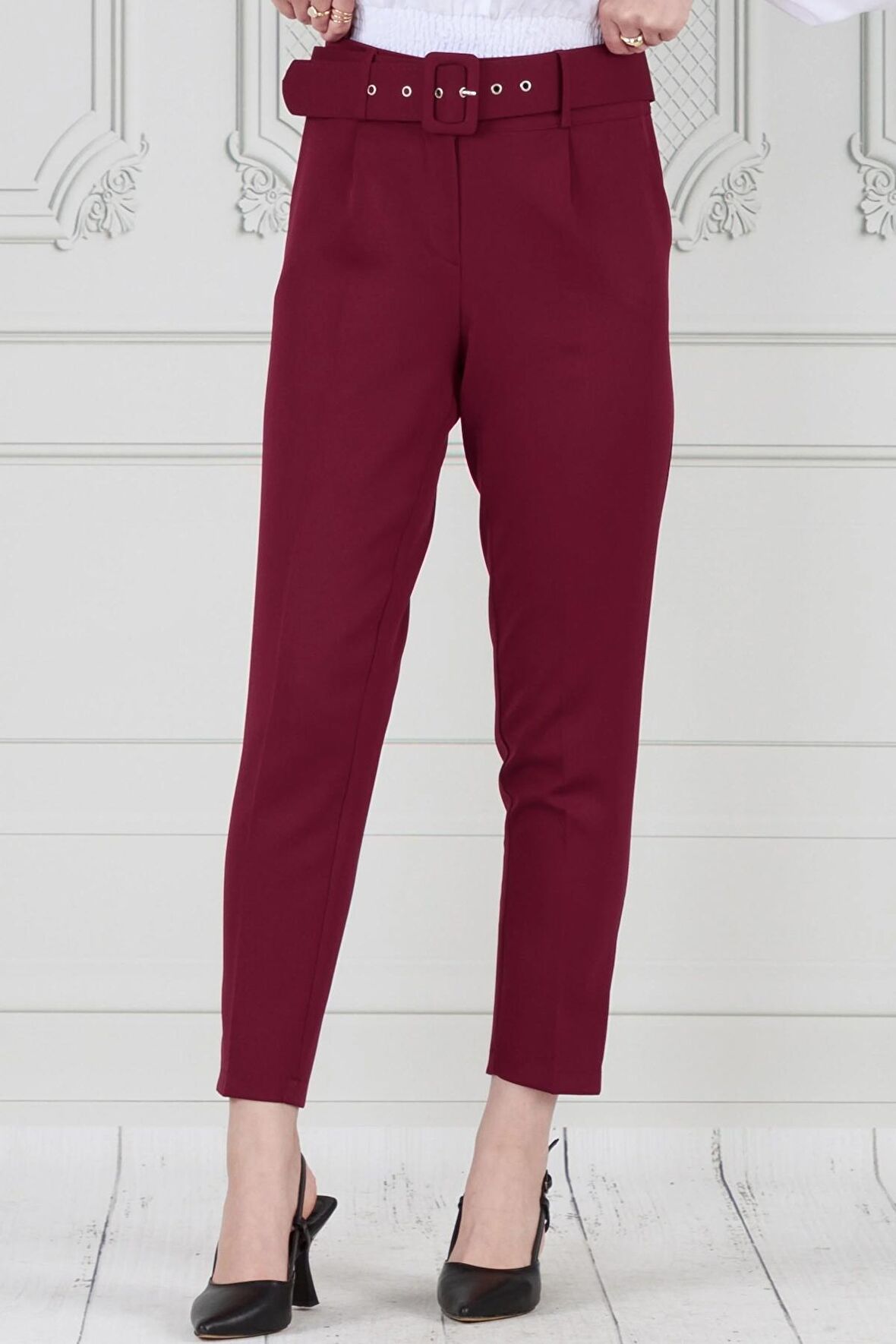 Beli Kemerli Pileli Kalem Pantolon-Bordo