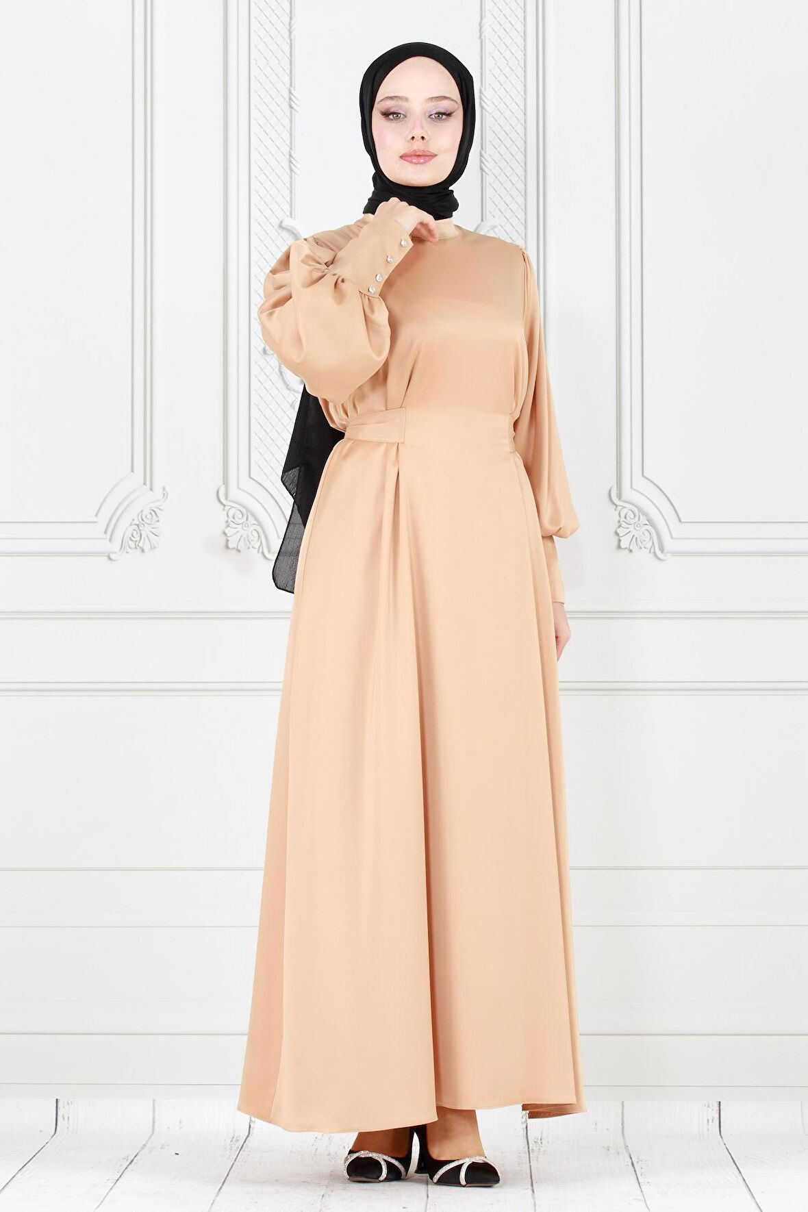 Arkadan Bağlamalı Kolu Düğmeli Saten Abiye-Bej