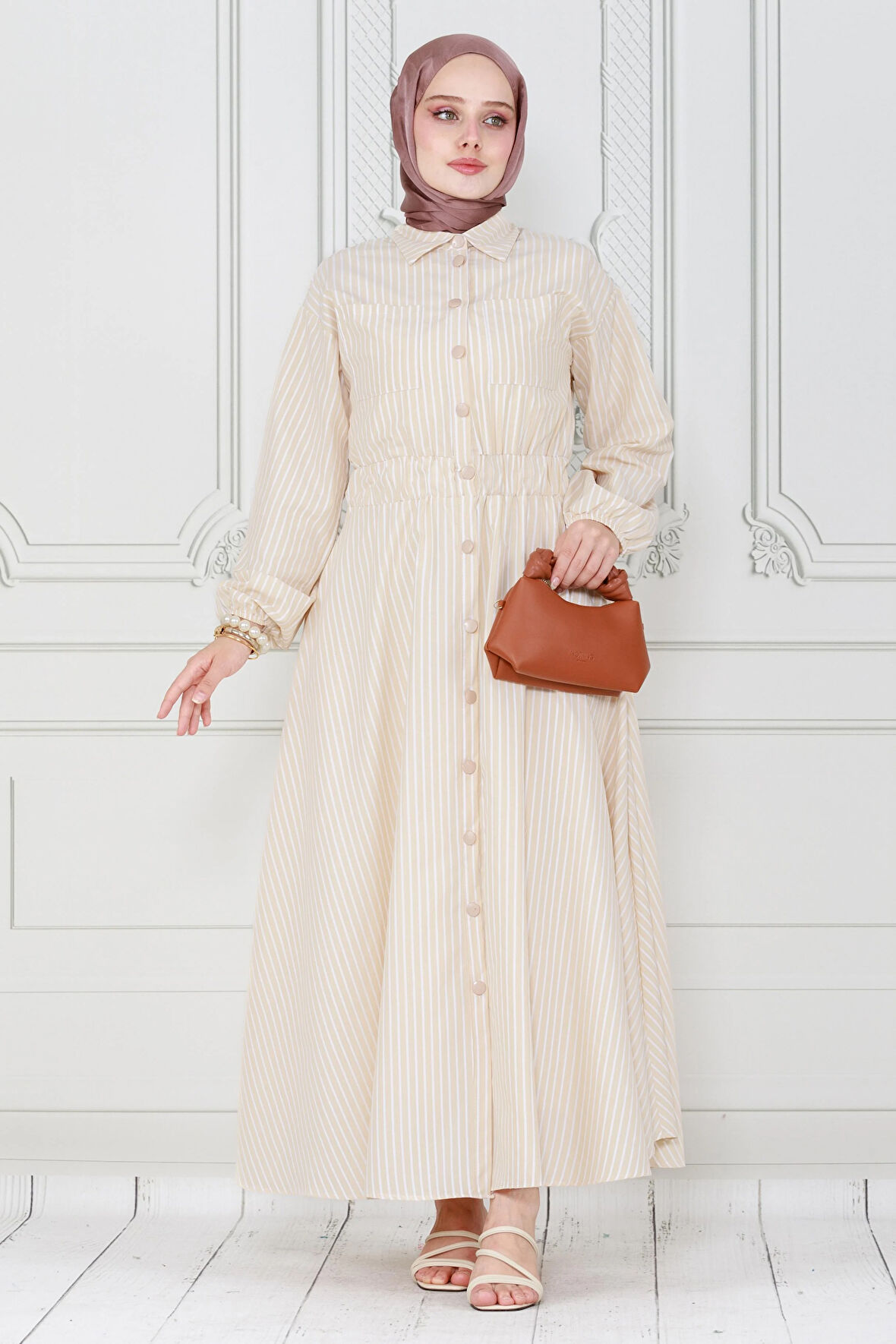 Boydan Düğmeli Çizgili Elbise-Bej