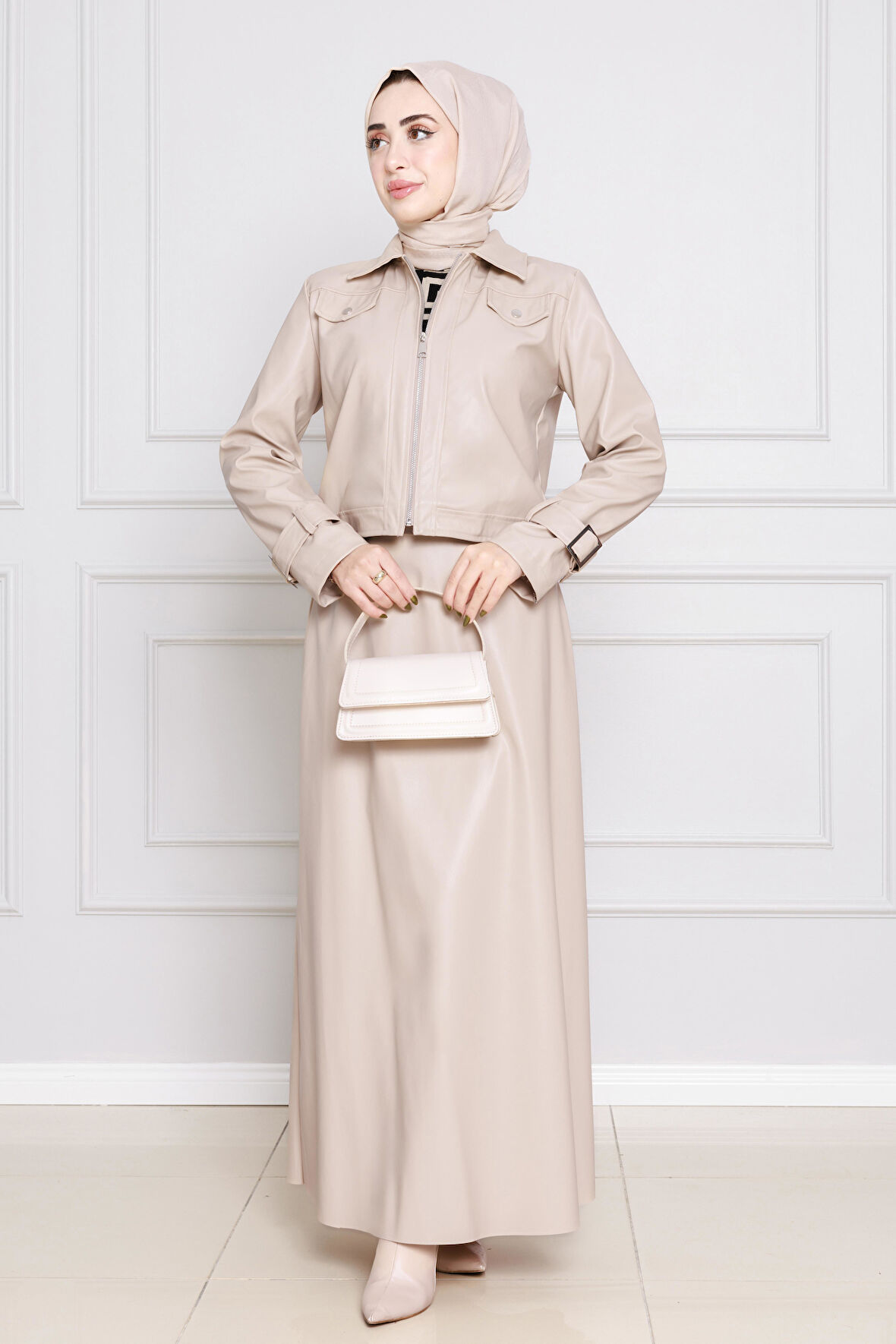 Ceketli Deri Takım-Bej