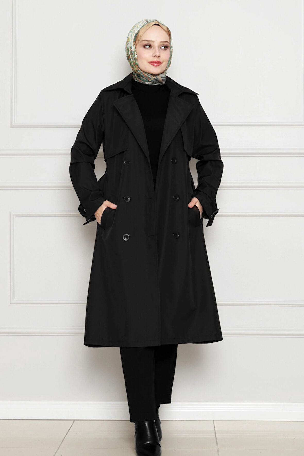 Kolu Kemer Detaylı Trençkot-Siyah