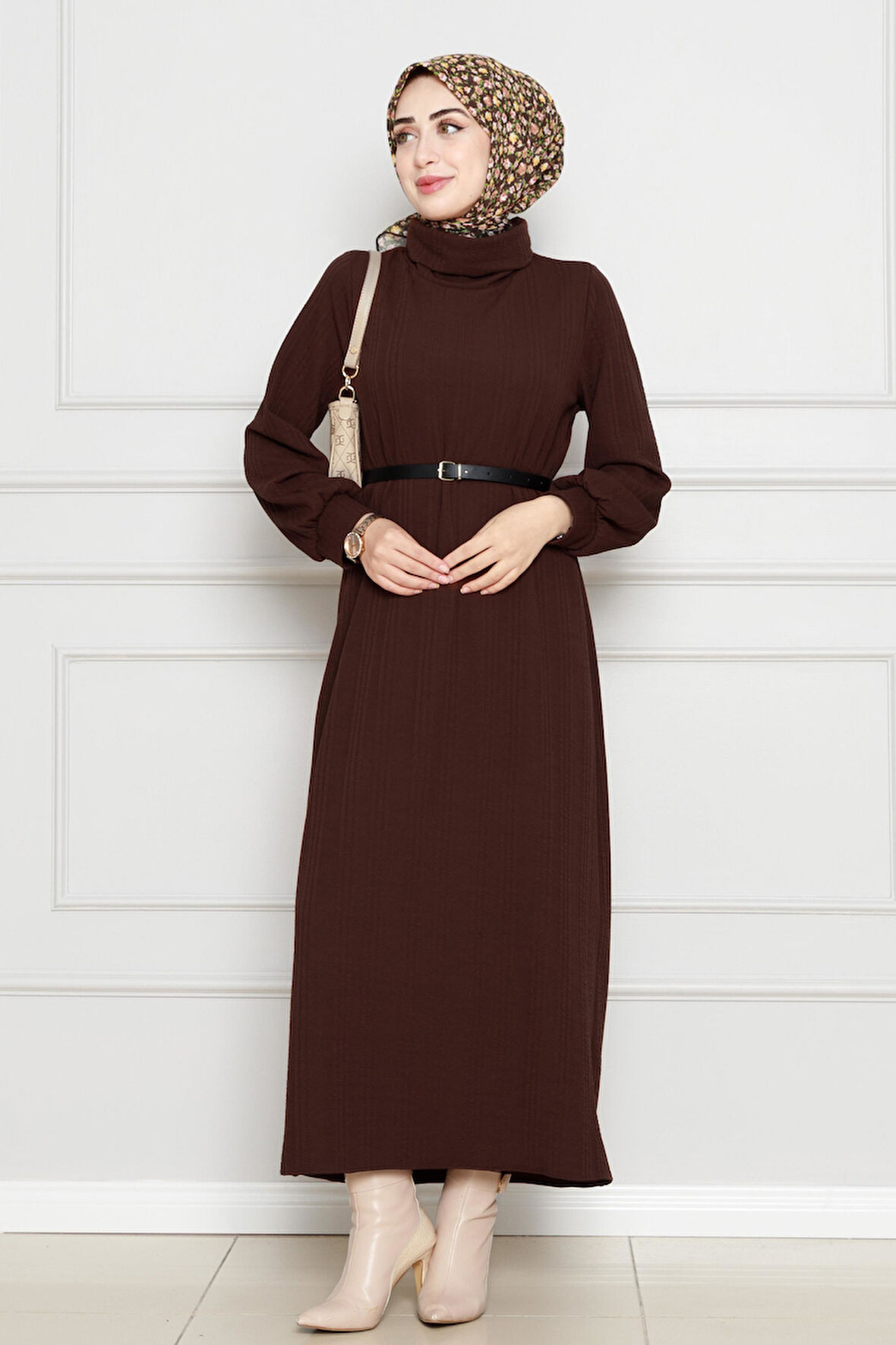 Balıkçı Yaka Kemerli Elbise-Kahverengi