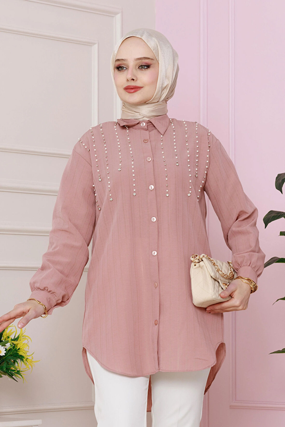 önü incili Tunik-gülkurusu