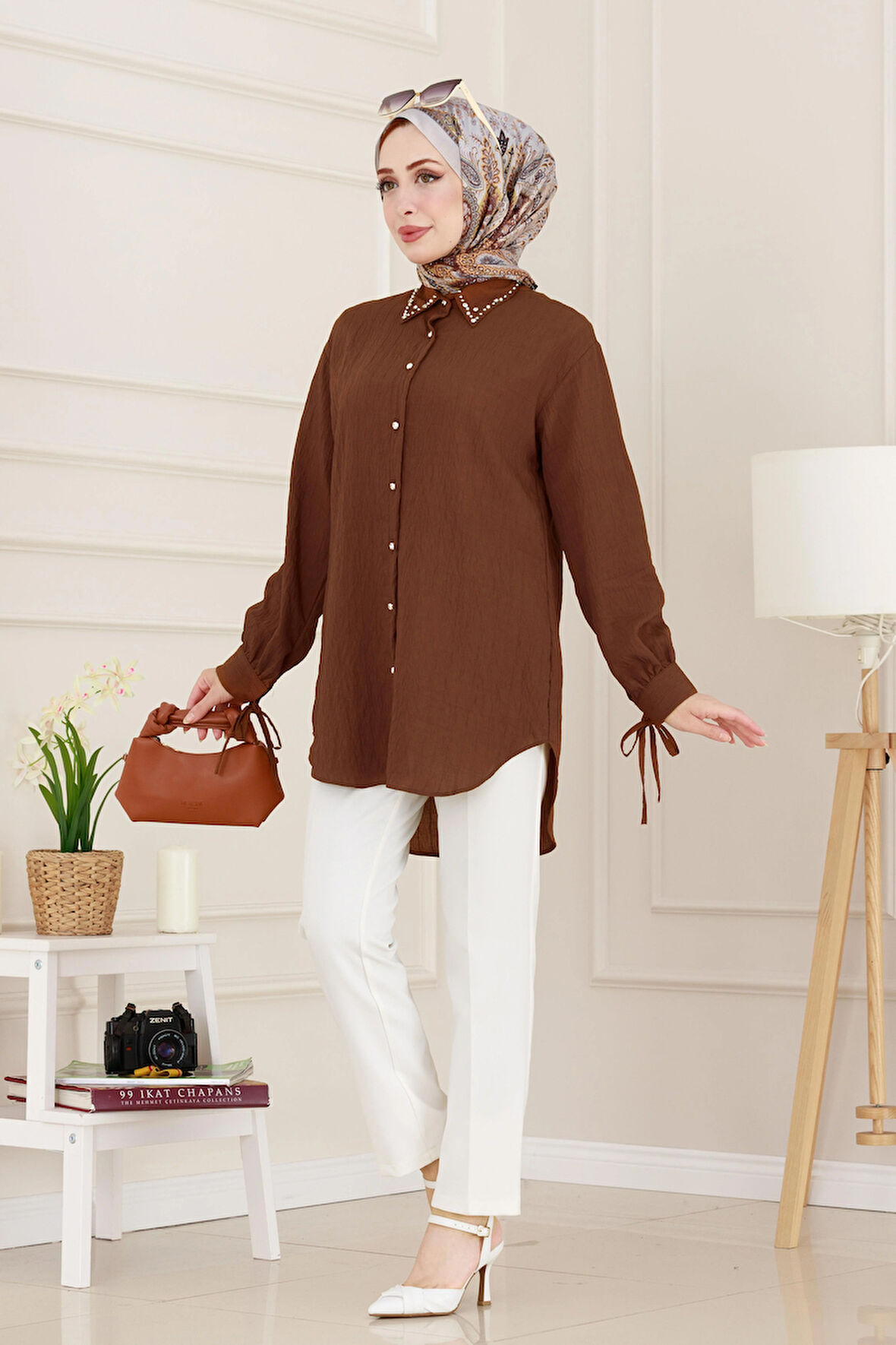 Taş Detaylı Hilal Tunik-Kahverengi