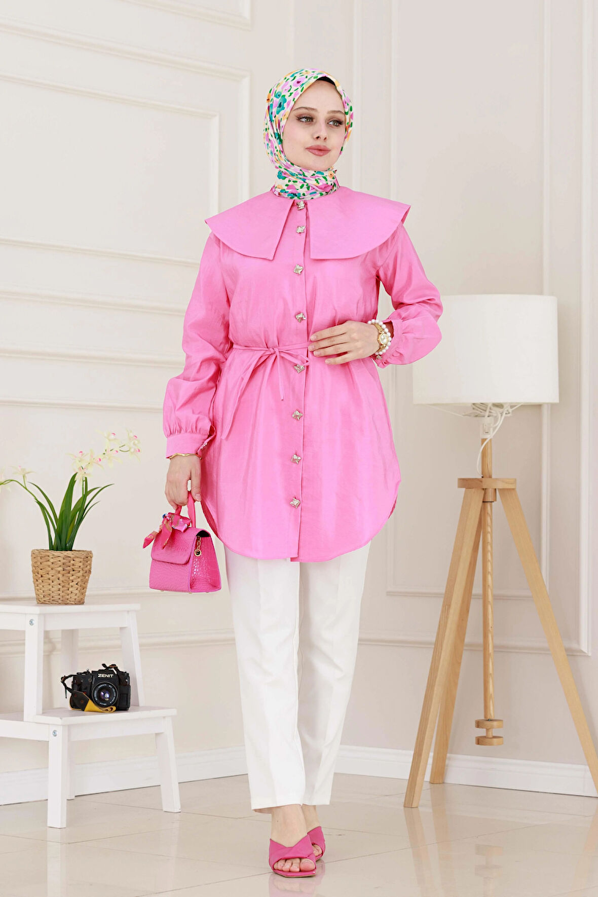 Beli Bağcık Detaylı Geniş Yaka Tunik-Pembe