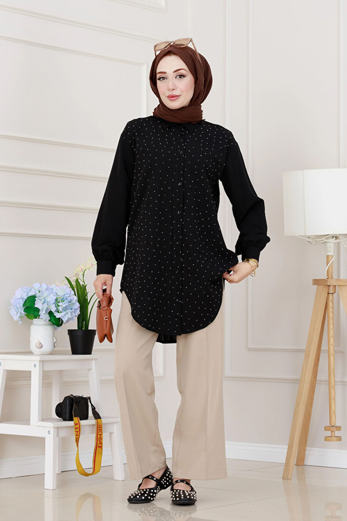 Göğüsü Taş Detaylı Oversize Tunik-Siyah