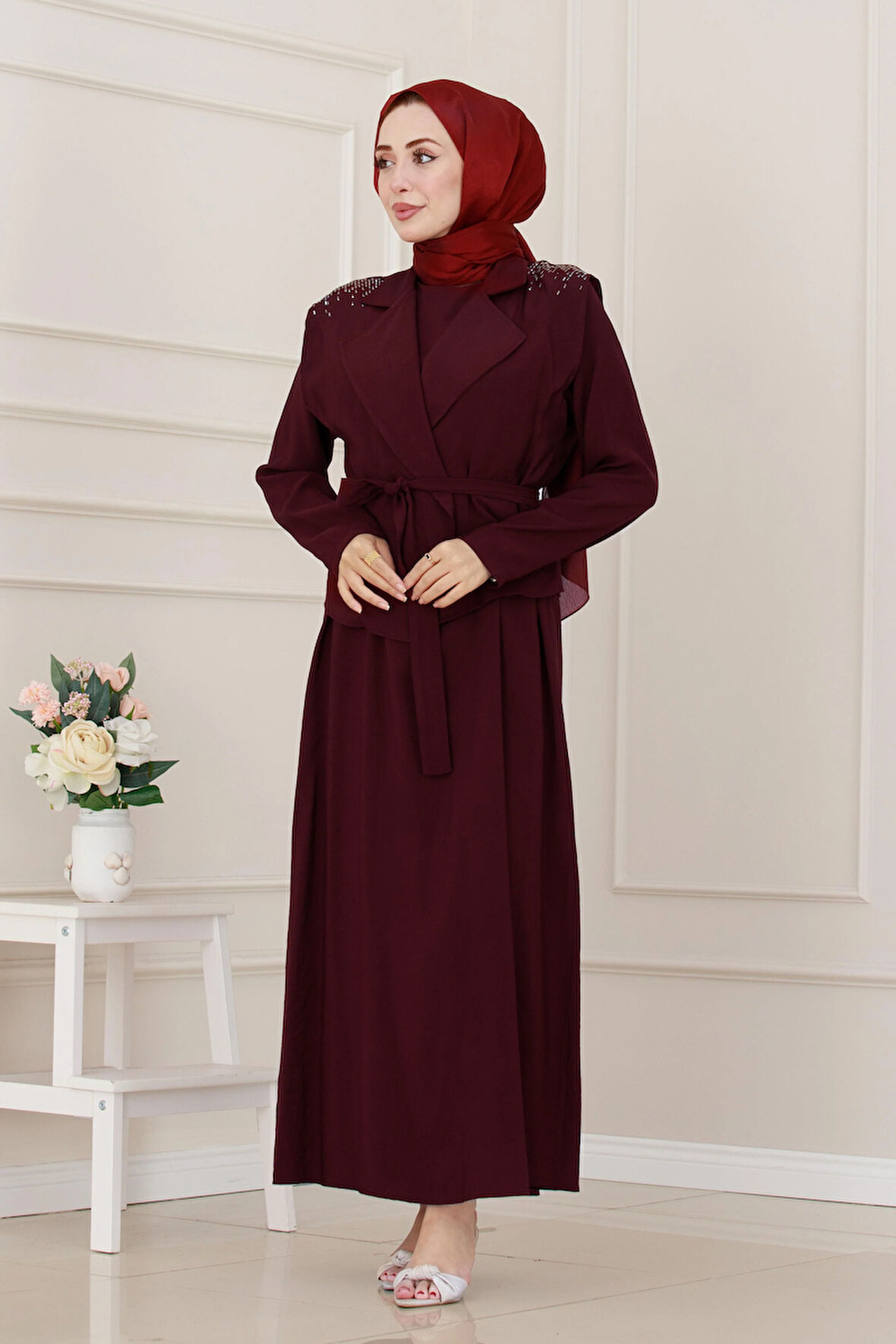 Yeleği Taş Detaylı Tensel Elbise-Bordo