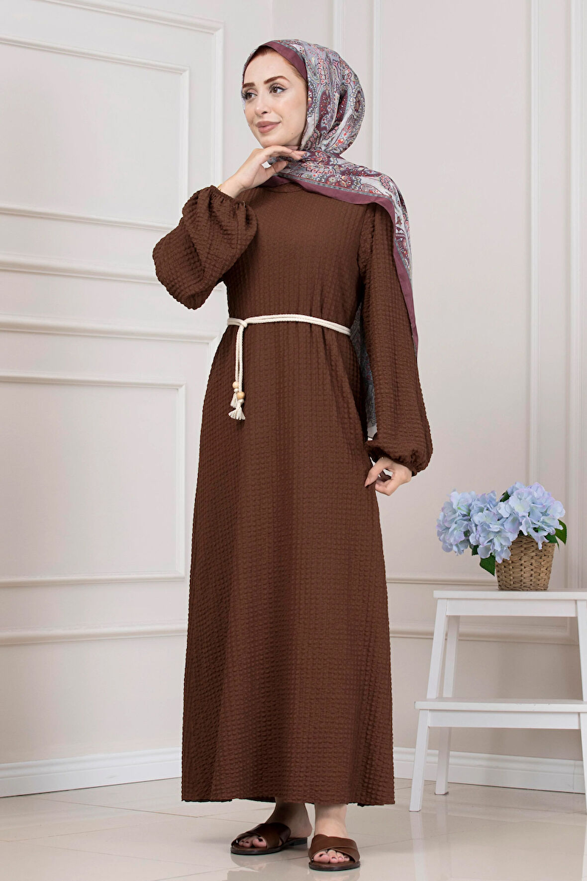 Yuvarlak Yaka Yağmur Elbise-Kahverengi