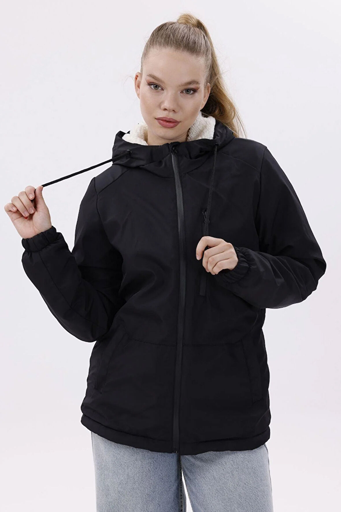 Kadın Kürklü Su Ve Rüzgar Geçirmez Kapüşonlu Kışlık Mont & Kaban & Parka