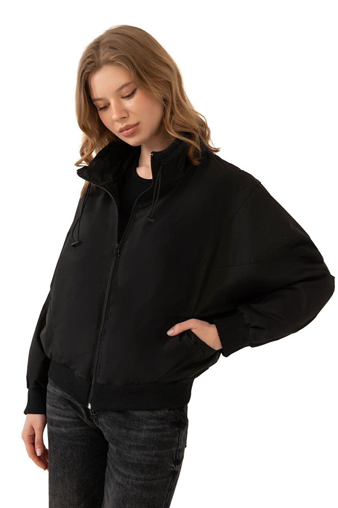 Spor Kadın Taş Dik Yaka Su ve Rüzgar Geçirmez Oversize Crop Mevsimlik Yağmurluk Rüzgarlık