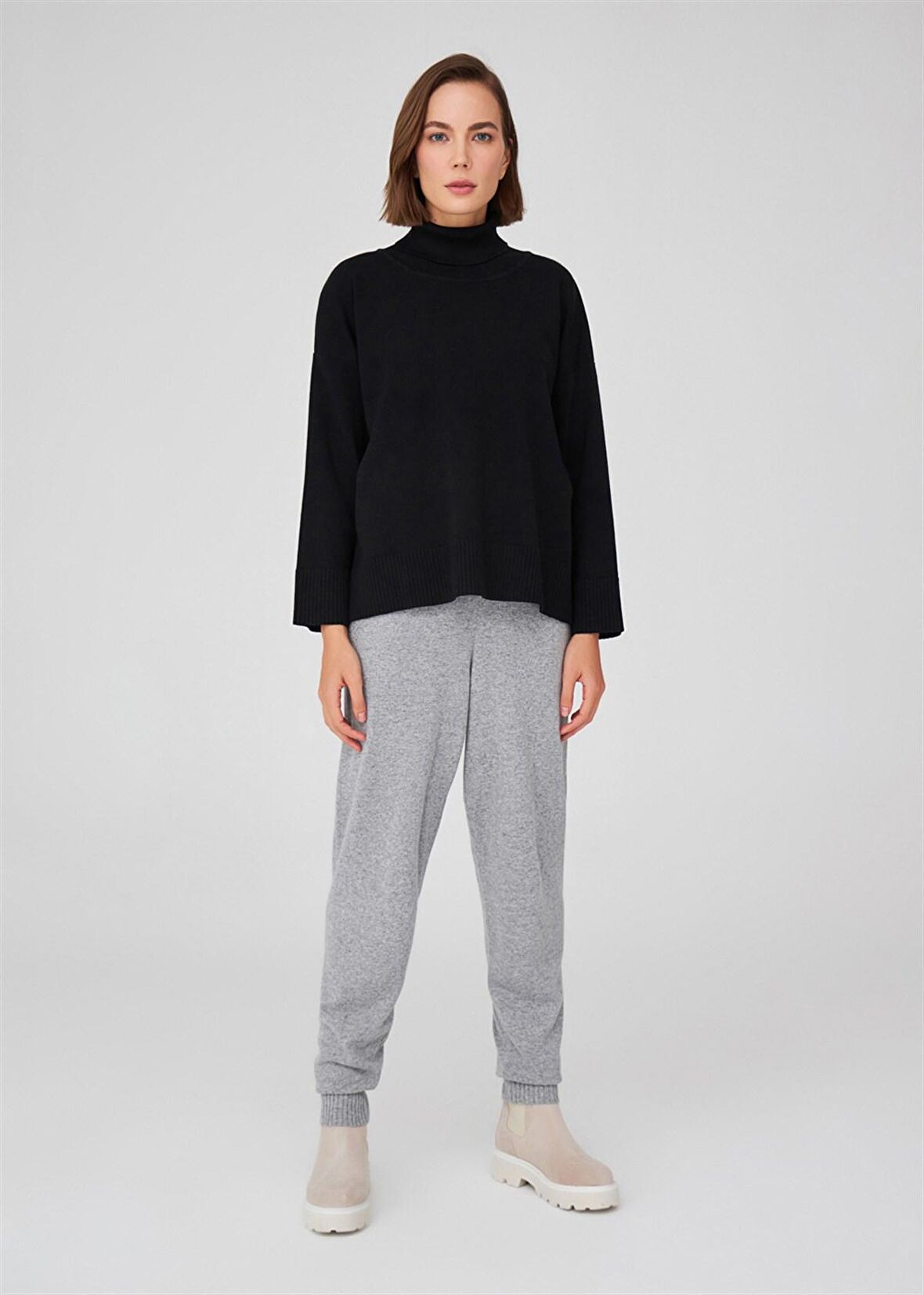 Peraluna Balıkçı Yaka Boğazlı Bol Kesim Kadın Triko Kazak Siyah