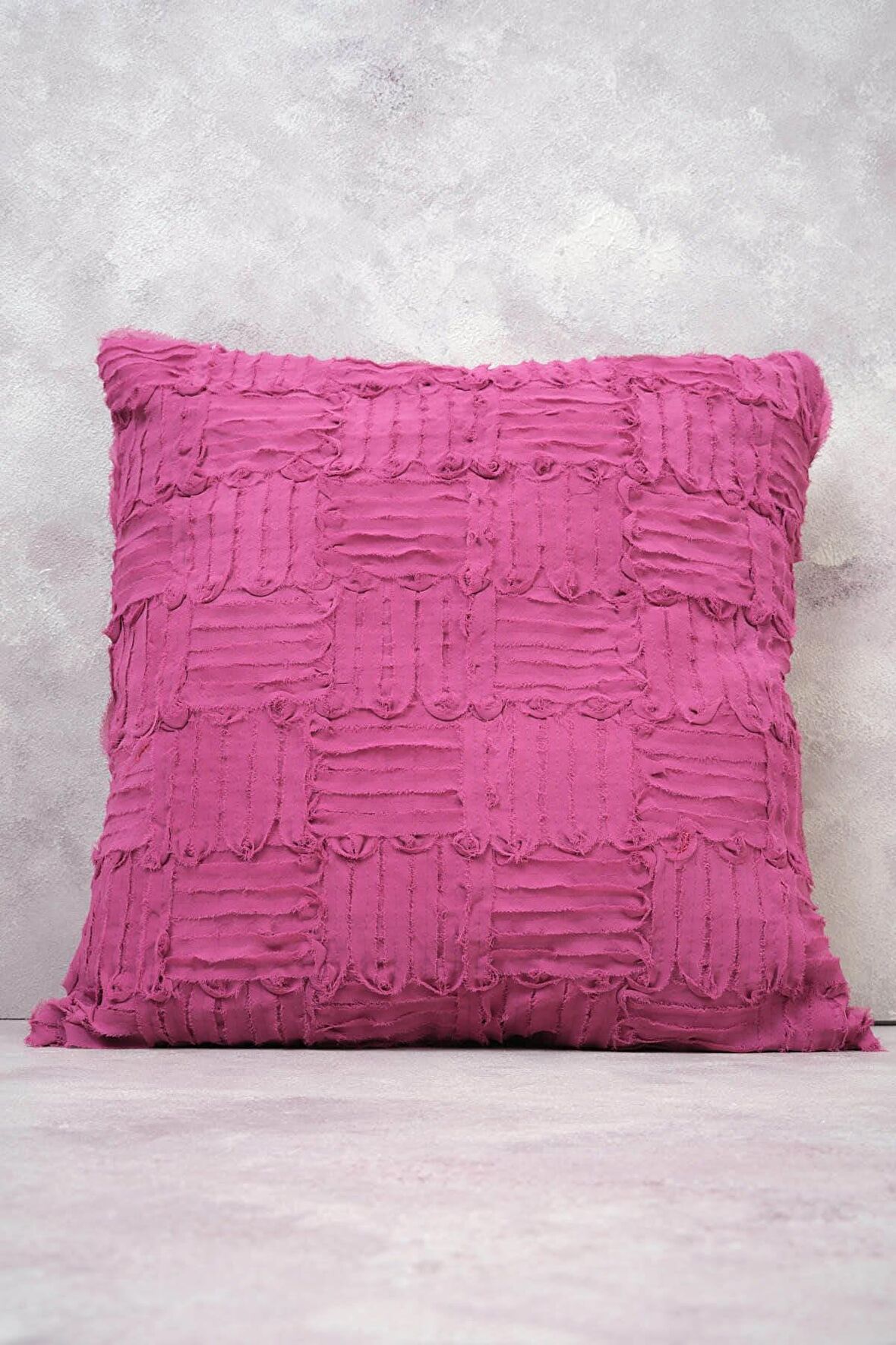 Peraluna FOAM PILLOW Şifon Şerit Triko Yastık Kılıfı 45X45 CM Fuşya