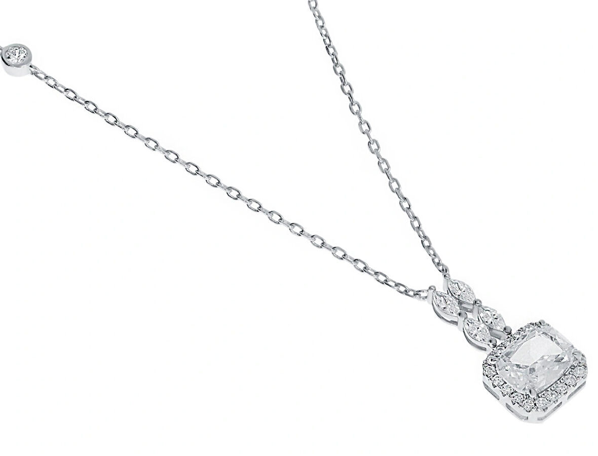 Kadın Şık Tasarım Taşlı Gümüş Kolye