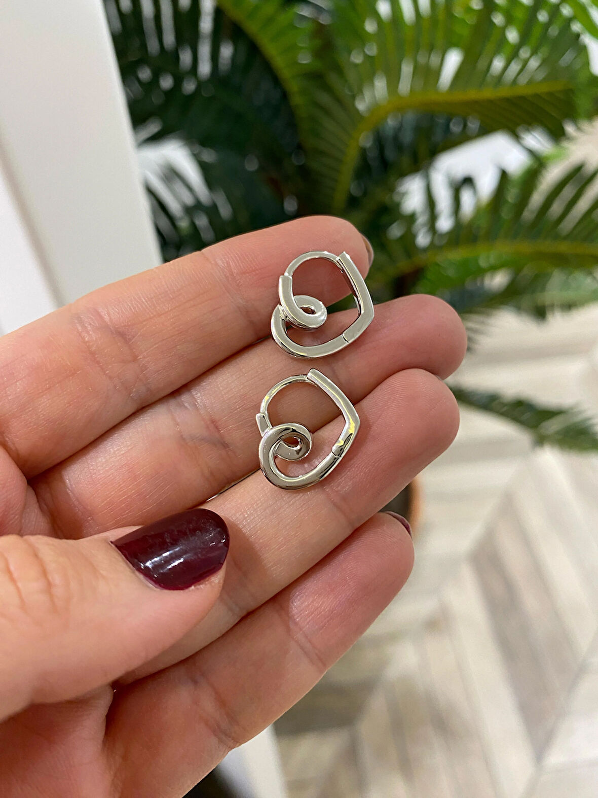 Kadın Gümüş İthal Kalp Küpe