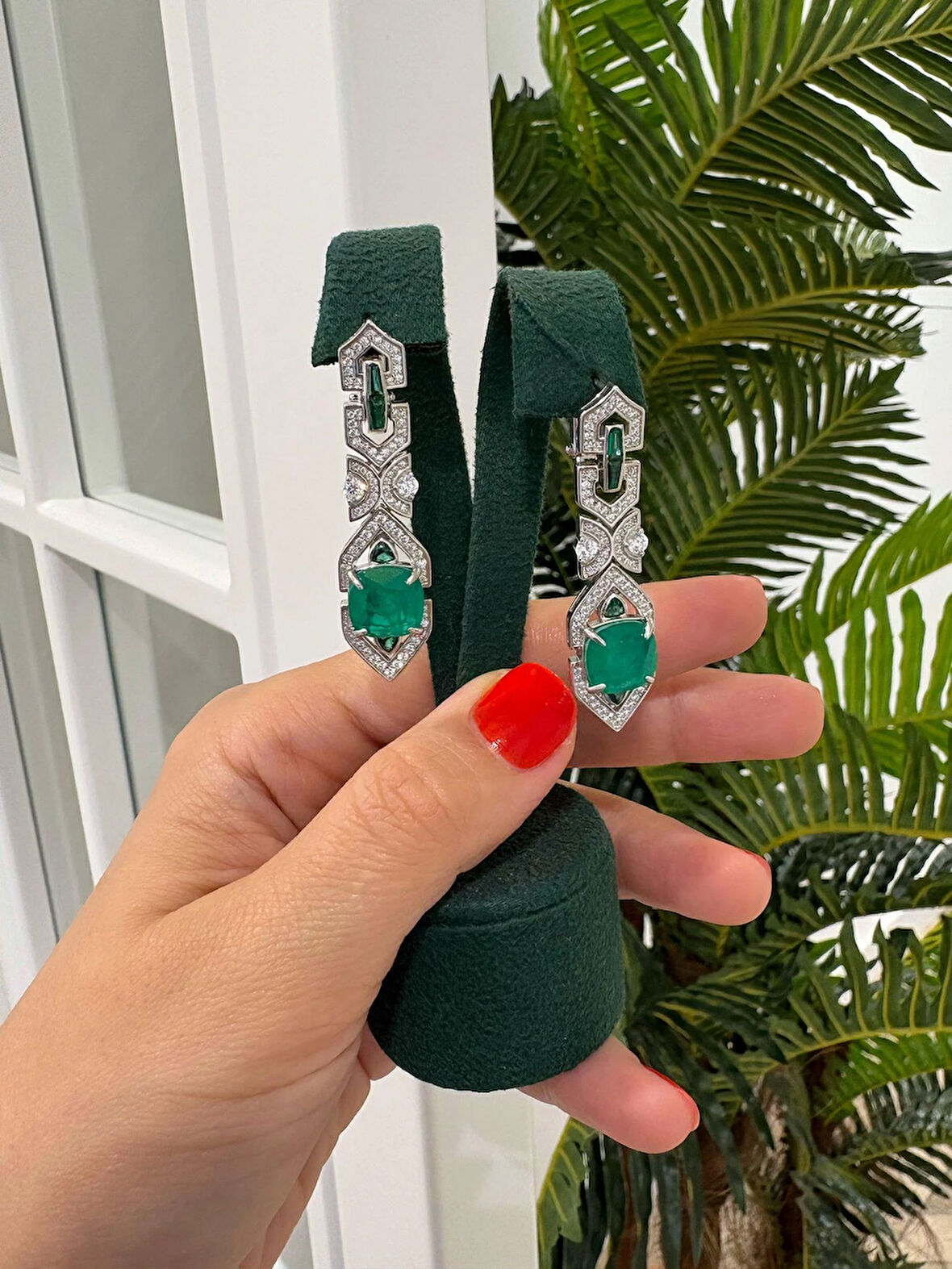 Kadın Gümüş Zirkon Taşlı Küpe