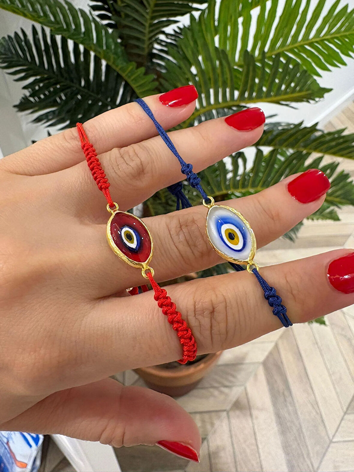 Kadın Gümüş Nazar Boncuklu İpli Bileklik