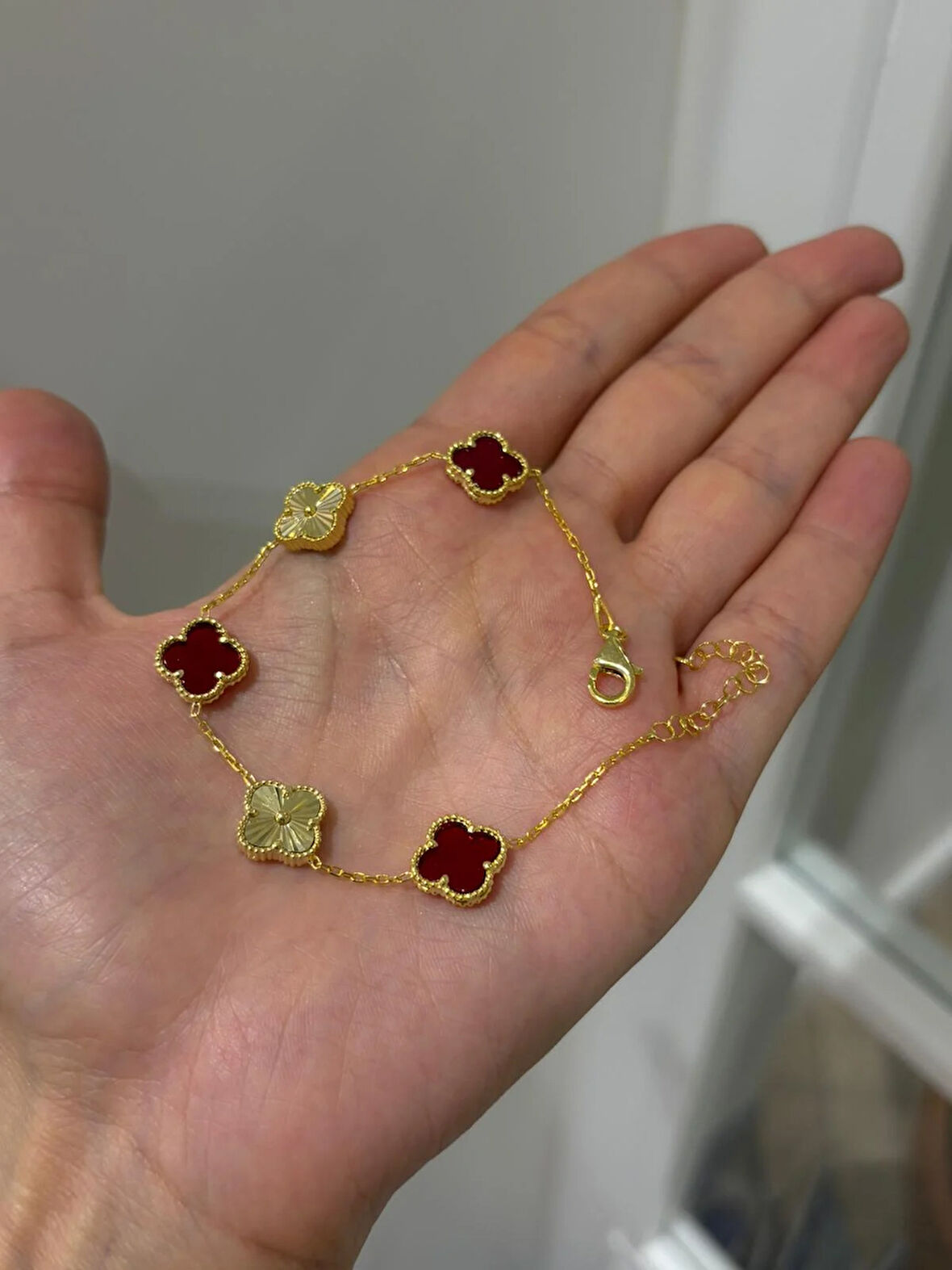 Kadın Gümüş Bordolu Gold 5 Yoncalı Bileklik