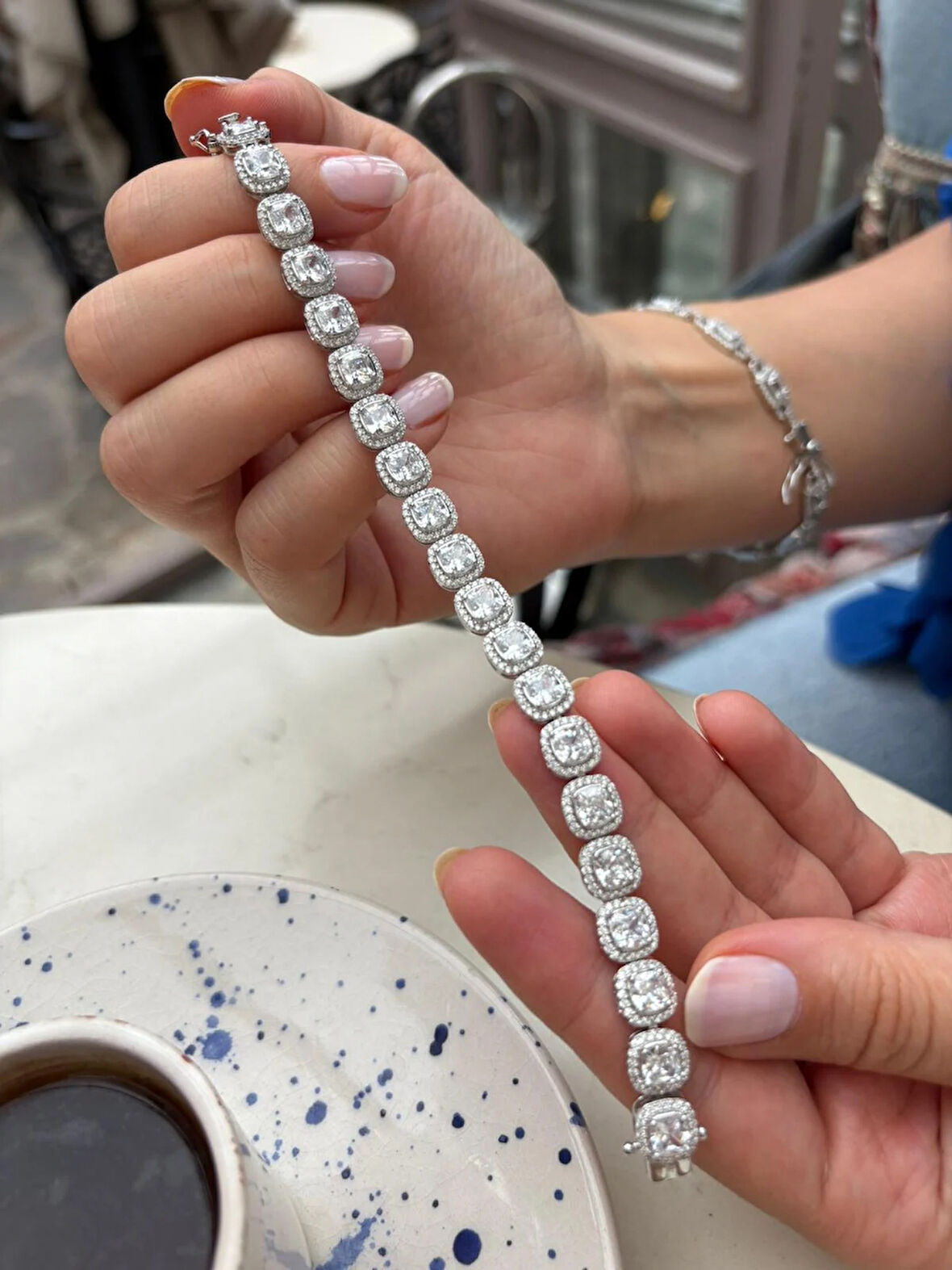 Kadın Gümüş Zirkon Taşlı Bileklik 