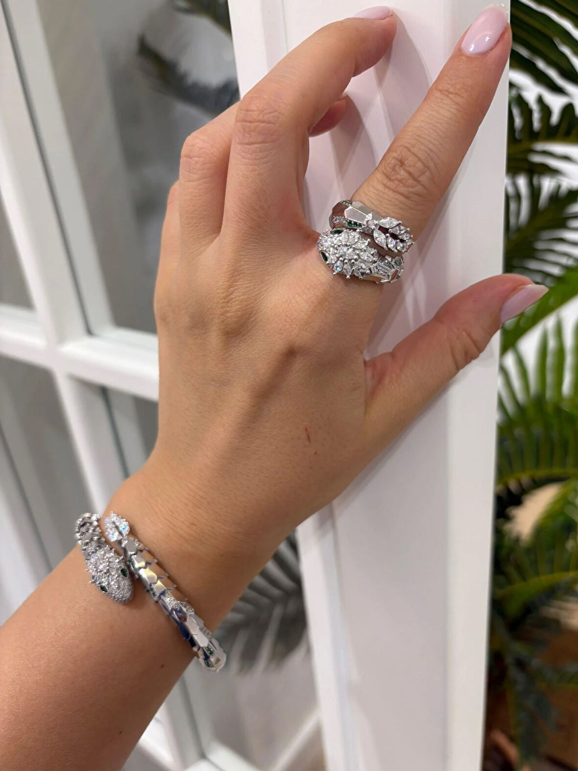 Kadın Gümüş İthal Zirkon Taşlı Tasarım Bileklik ve Yüzük Seti