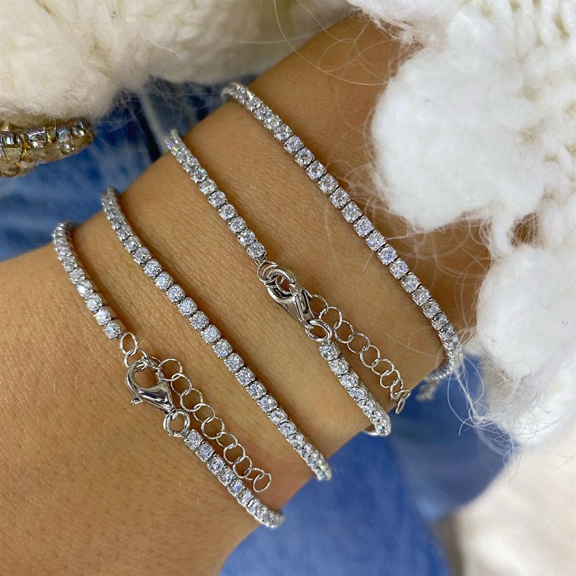 Kadın Gümüş İnce Su Yolu Bileklik