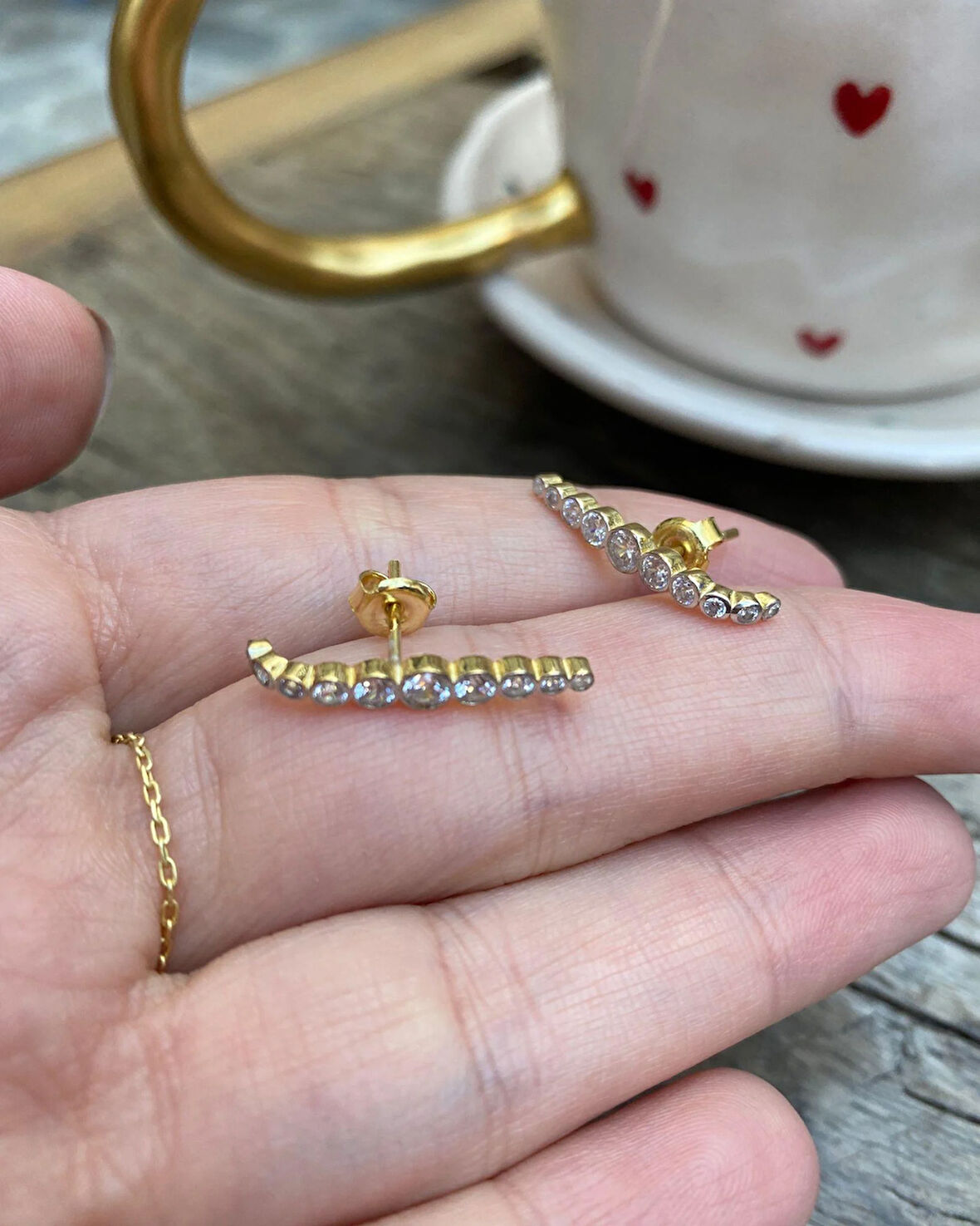 Kadın Gümüş Zirkon Taşlı Vidalı Küpe