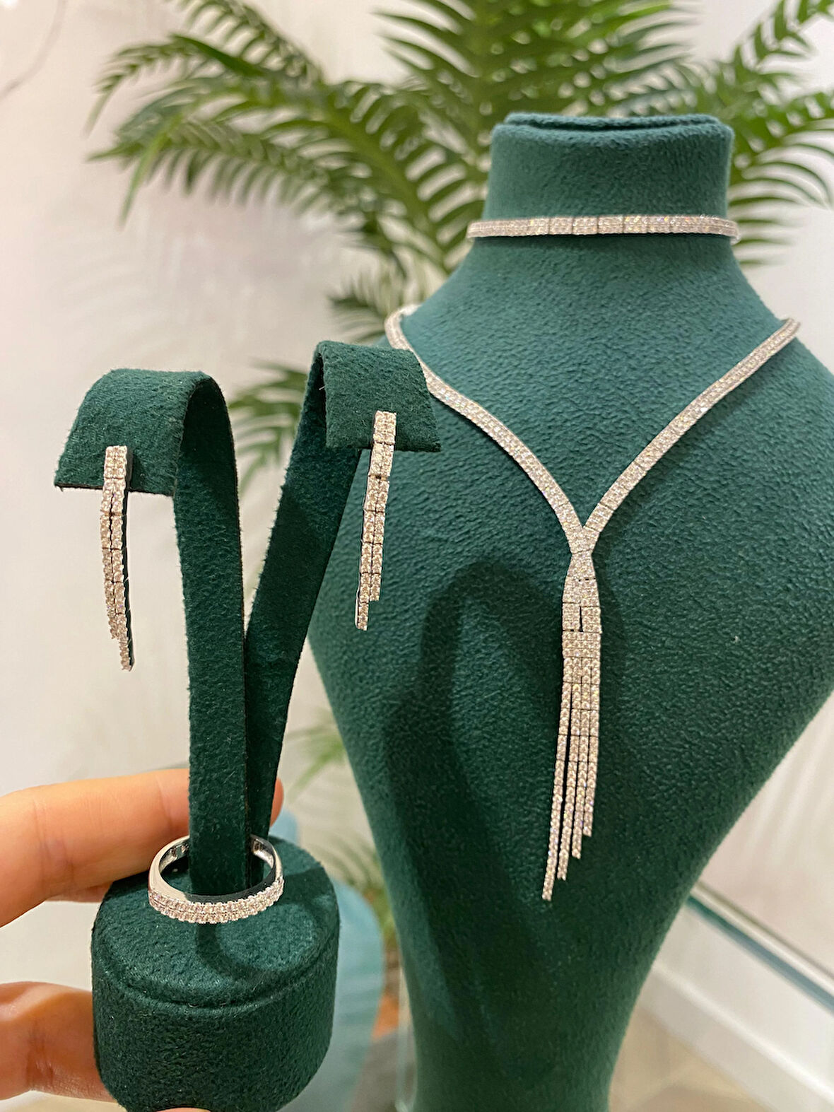 Kadın Gümüş Zirkon Taşlı Su Yolu Düğün Set Takımı