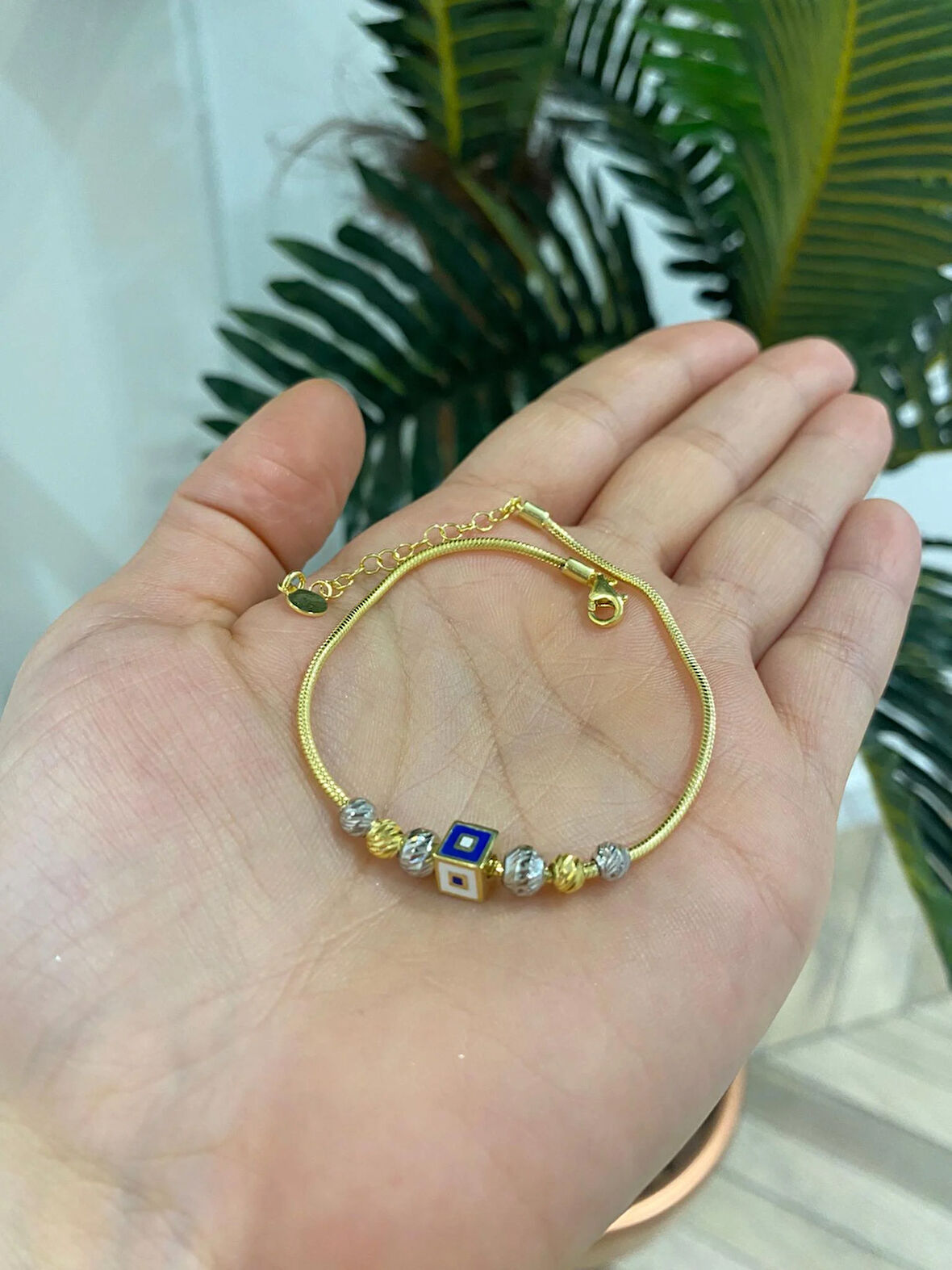 Kadın Gümüş Gold Doricalı Lacivert Beyaz Mineli Küp Bileklik