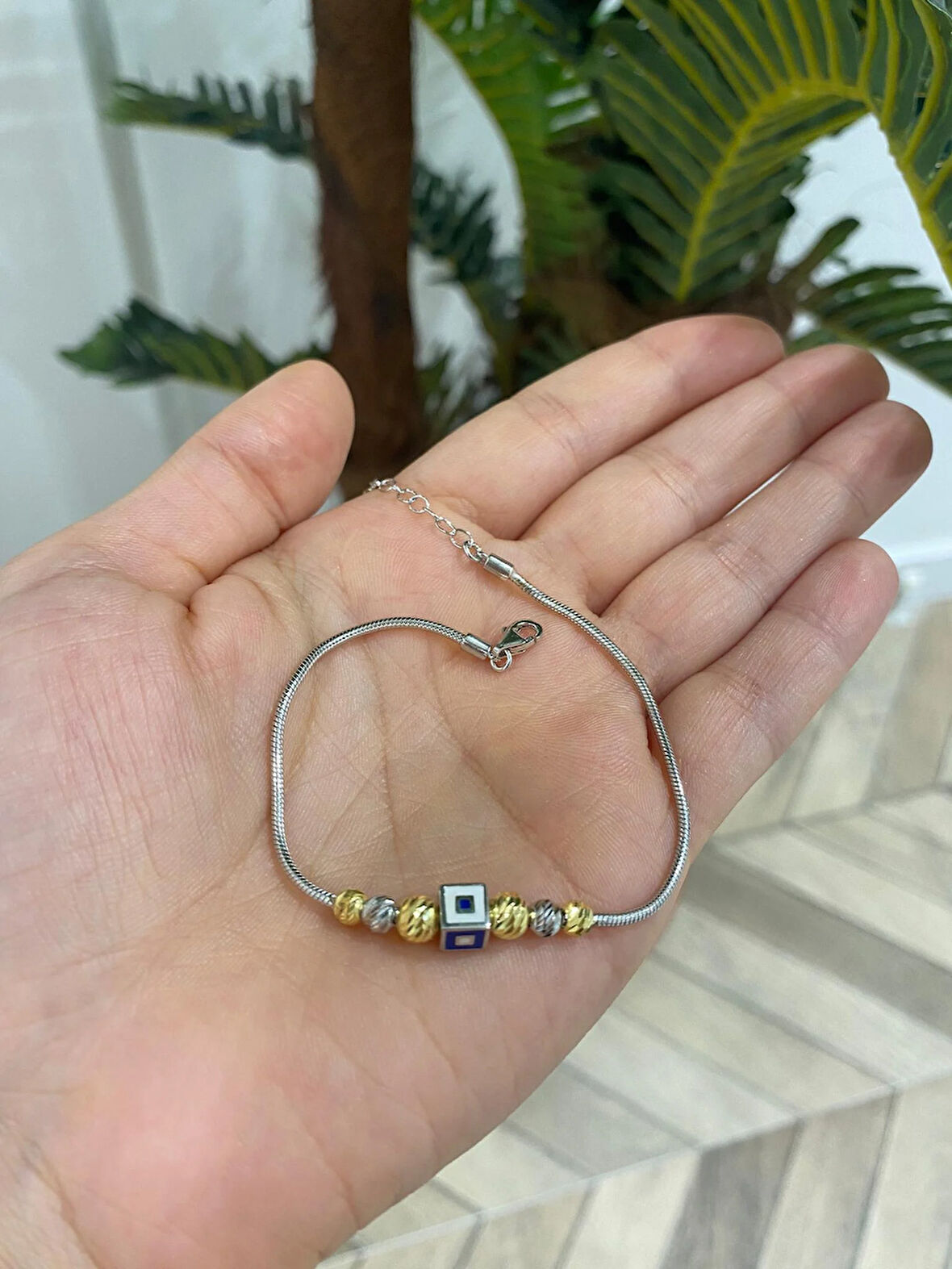 Kadın Gümüş Doricalı Lacivert Beyaz Mineli Küp Bileklik