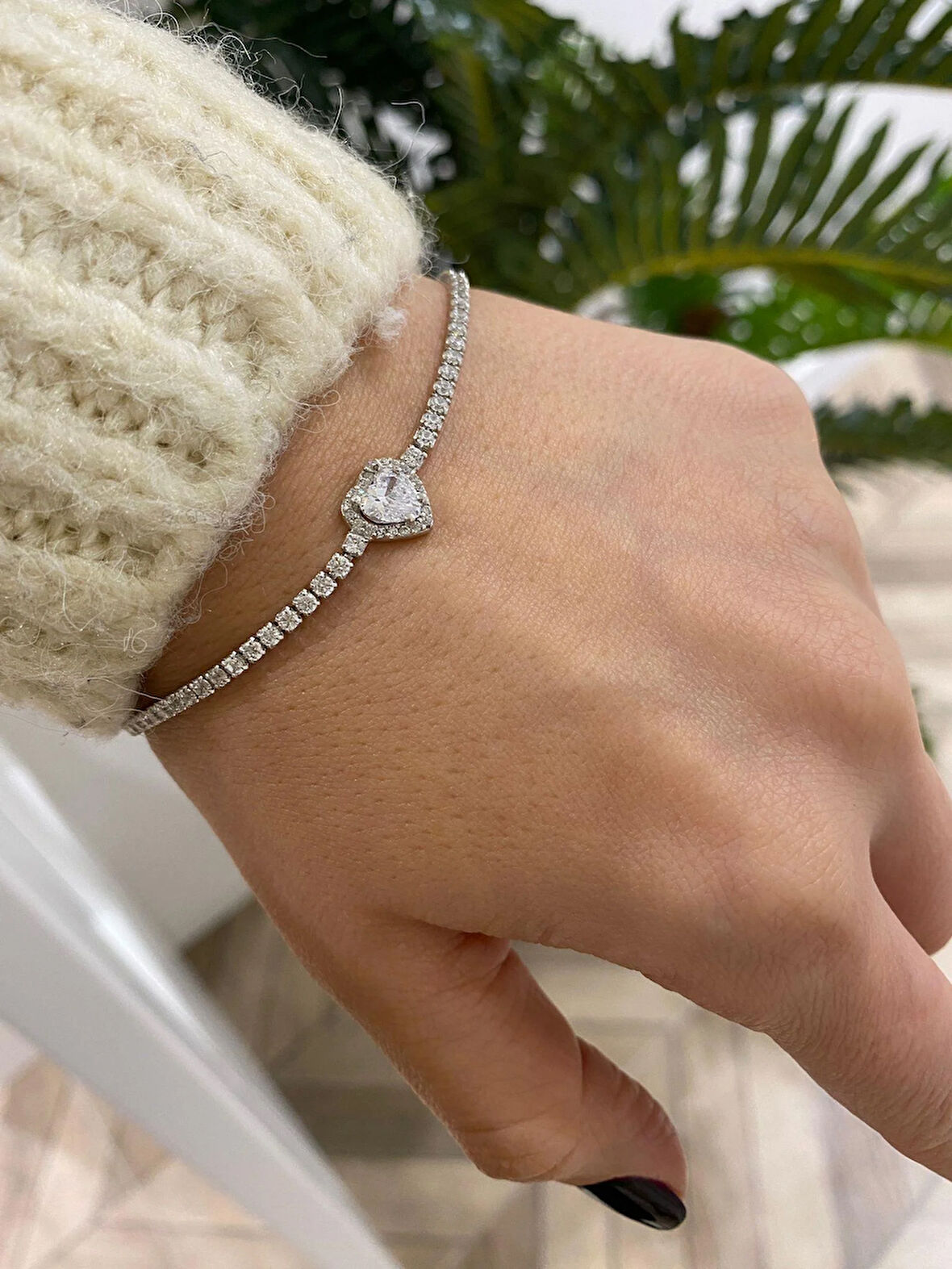 Kadın Gümüş Suyolu Kalpli Bileklik 