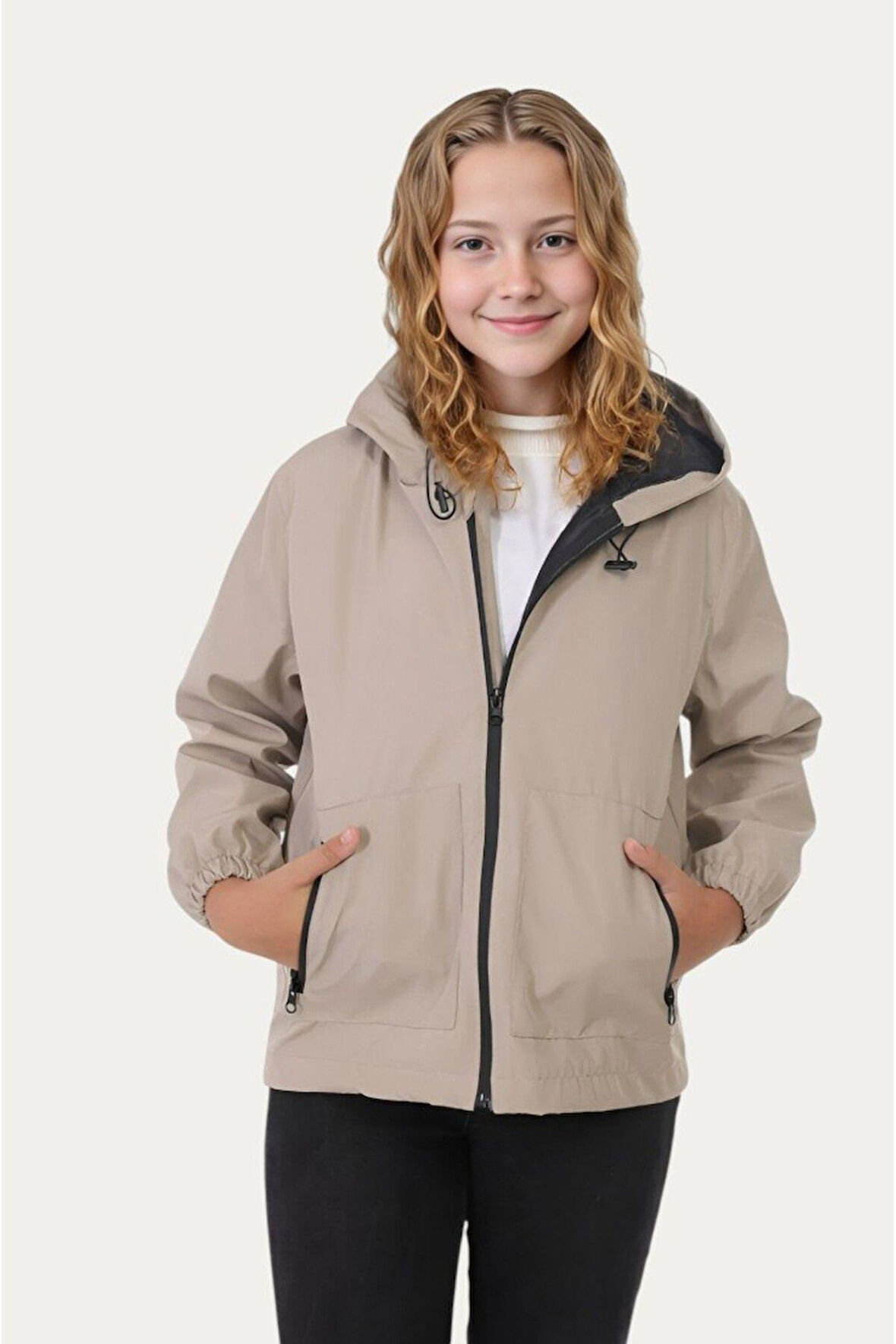 Kız Çocuk Astarlı Su ve Rüzgar Geçirmez Kapüşonlu Çift Fermuarlı Cepli Yağmurluk