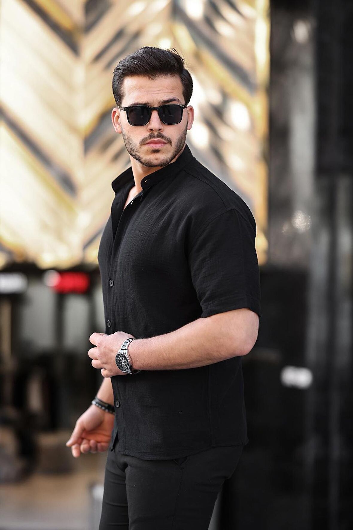 Hakim Yaka Müslin Kumaş Kısa Kol Gömlek - Siyah