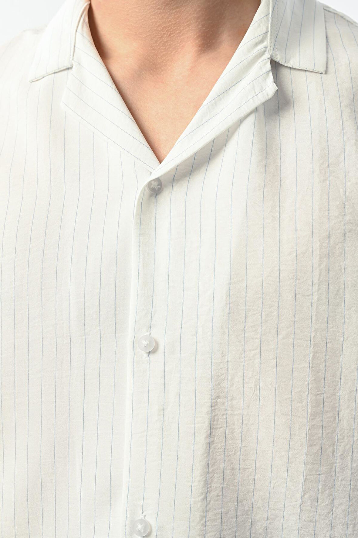 Viskon Dikey Çizgili Rahat Kalıp Erkek Gömlek - Beyaz