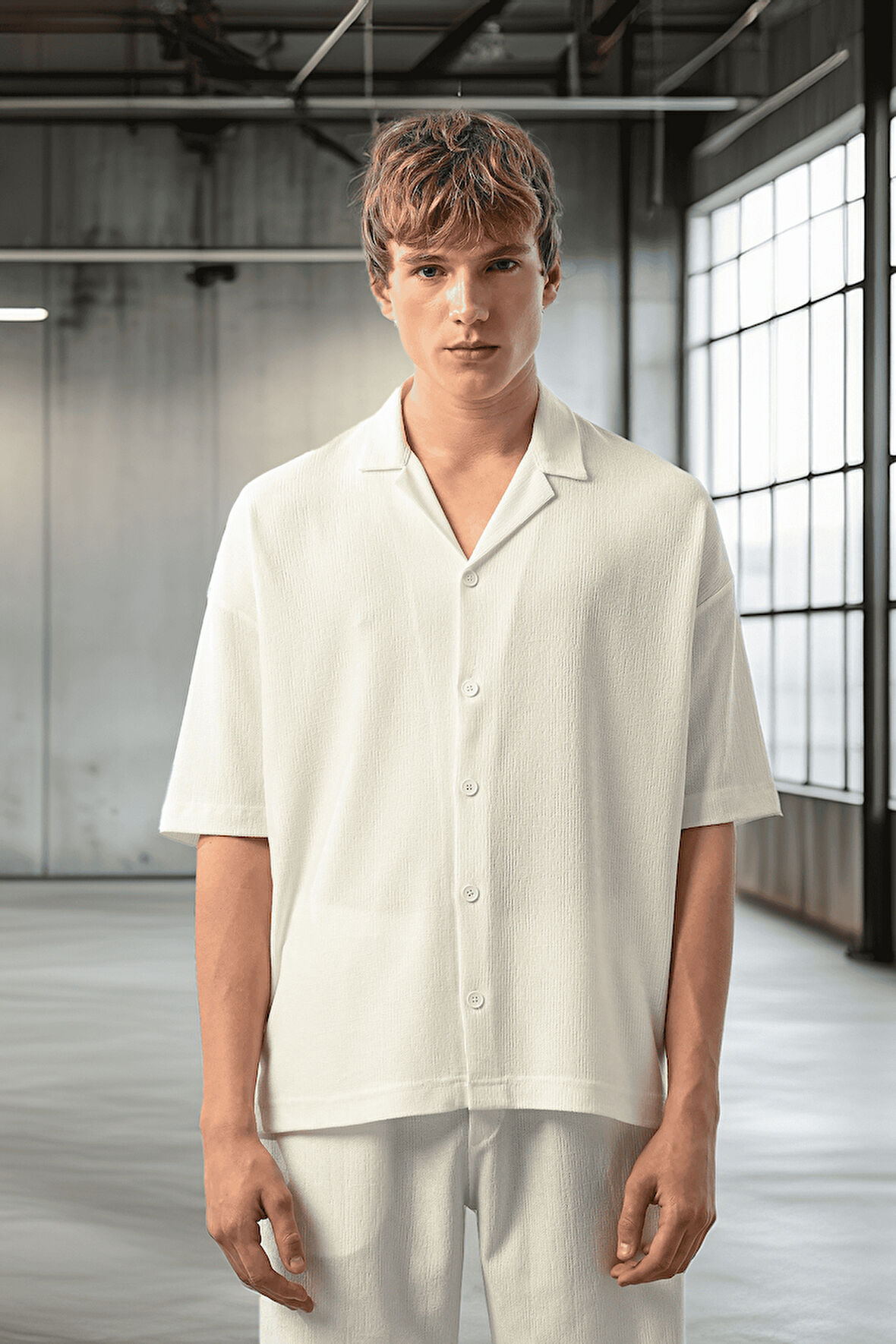 Apaş Yaka Kısa Kol Dokulu Erkek Gömlek - Ekru