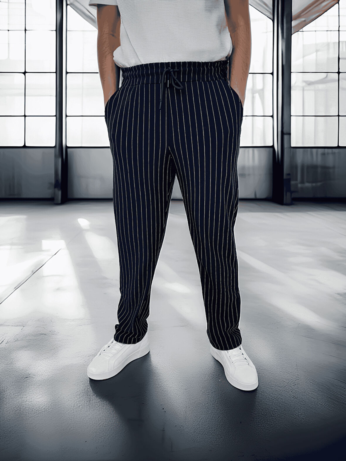 Krep Kumaş Çizgili Rahat Kalıp Erkek Pantolon - Lacivert